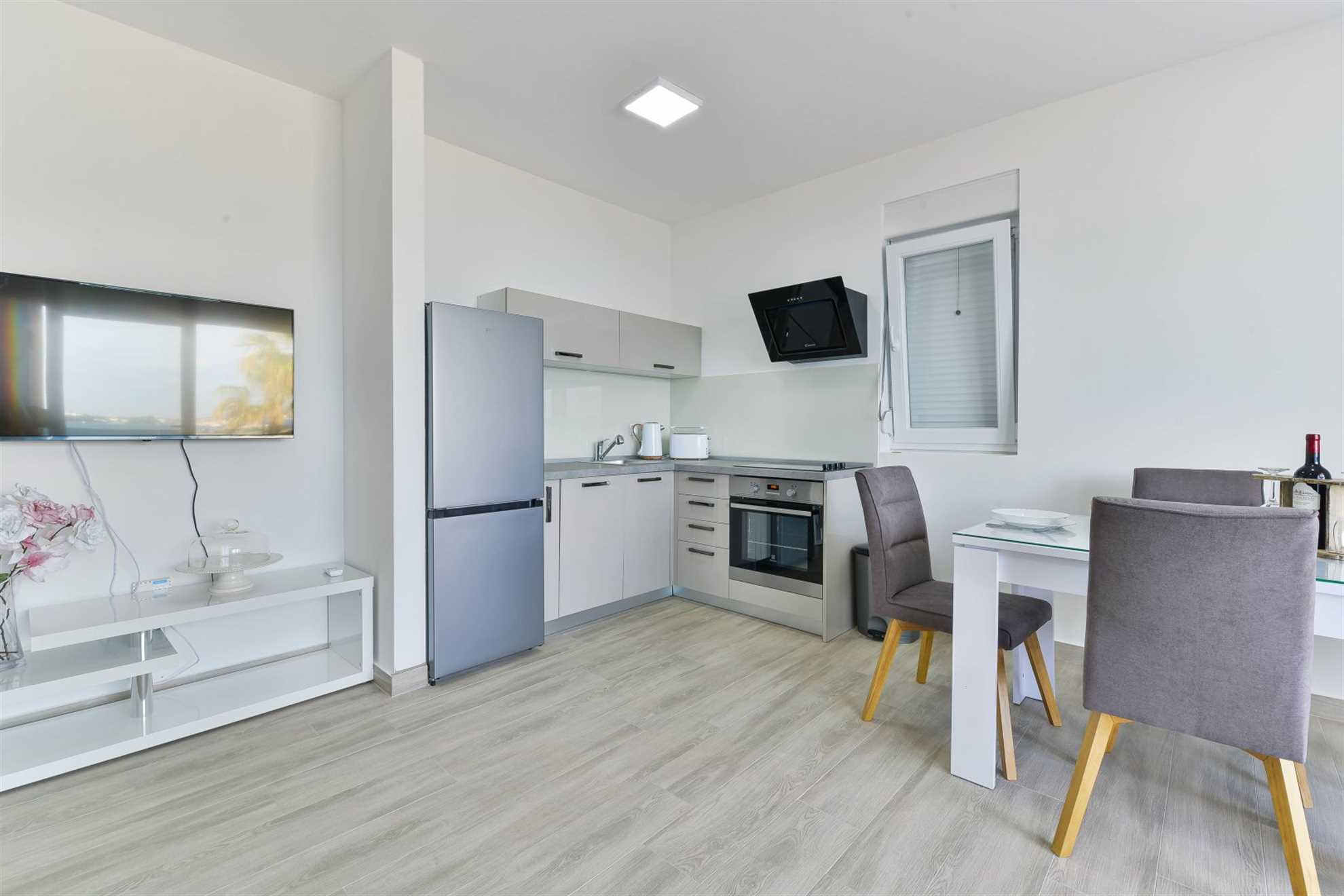 CROWONDER Sunny Bay Apartman uz plažu A3 - prvi kat