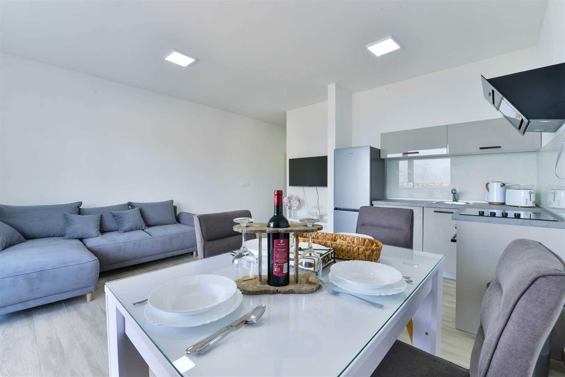 CROWONDER Sunny Bay Apartman uz plažu A3 - prvi kat
