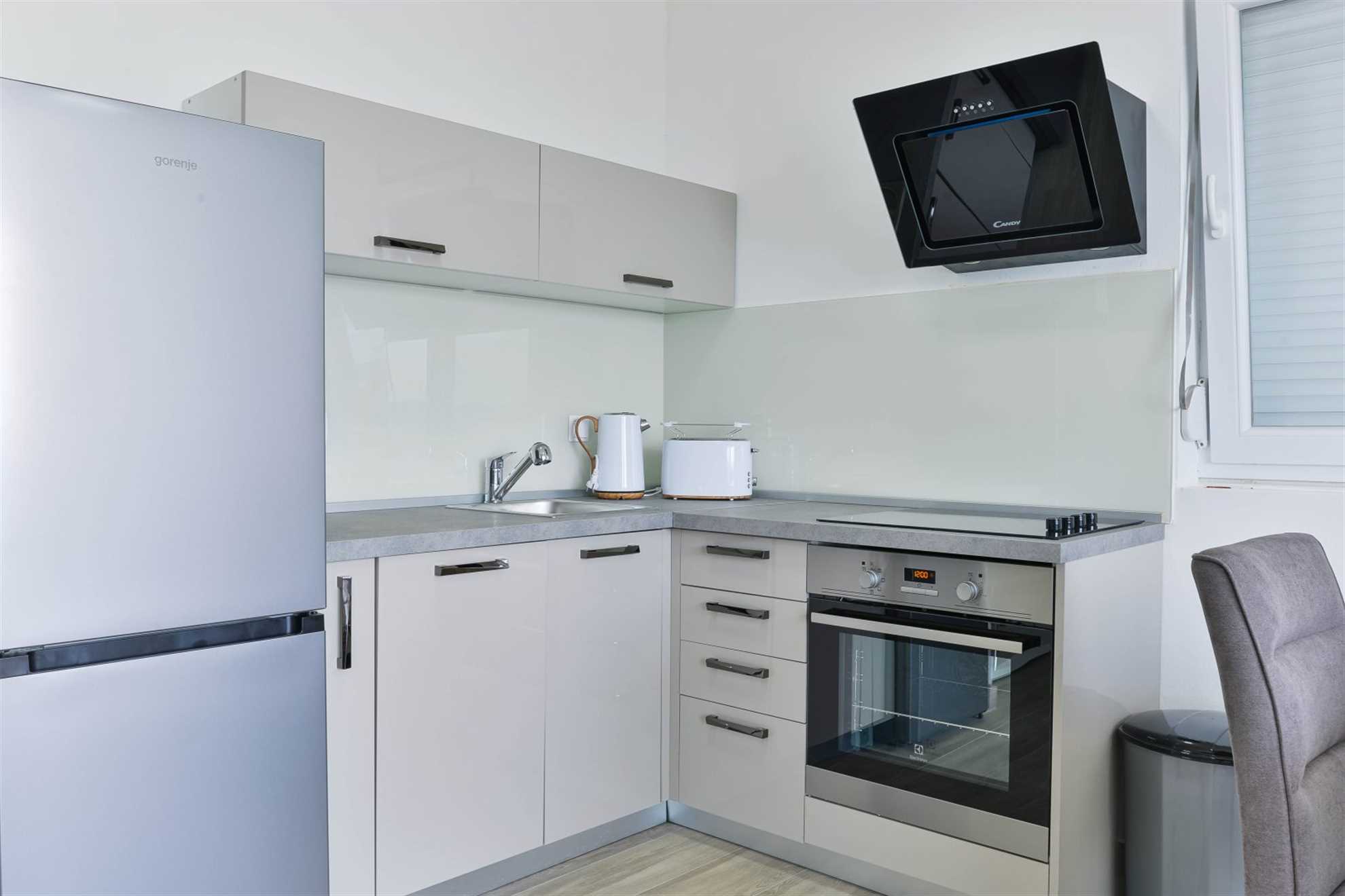 CROWONDER Sunny Bay Apartman uz plažu A3 - prvi kat