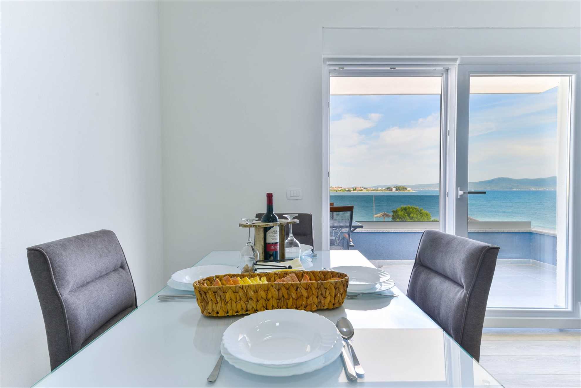 CROWONDER Sunny Bay Apartman uz plažu A3 - prvi kat