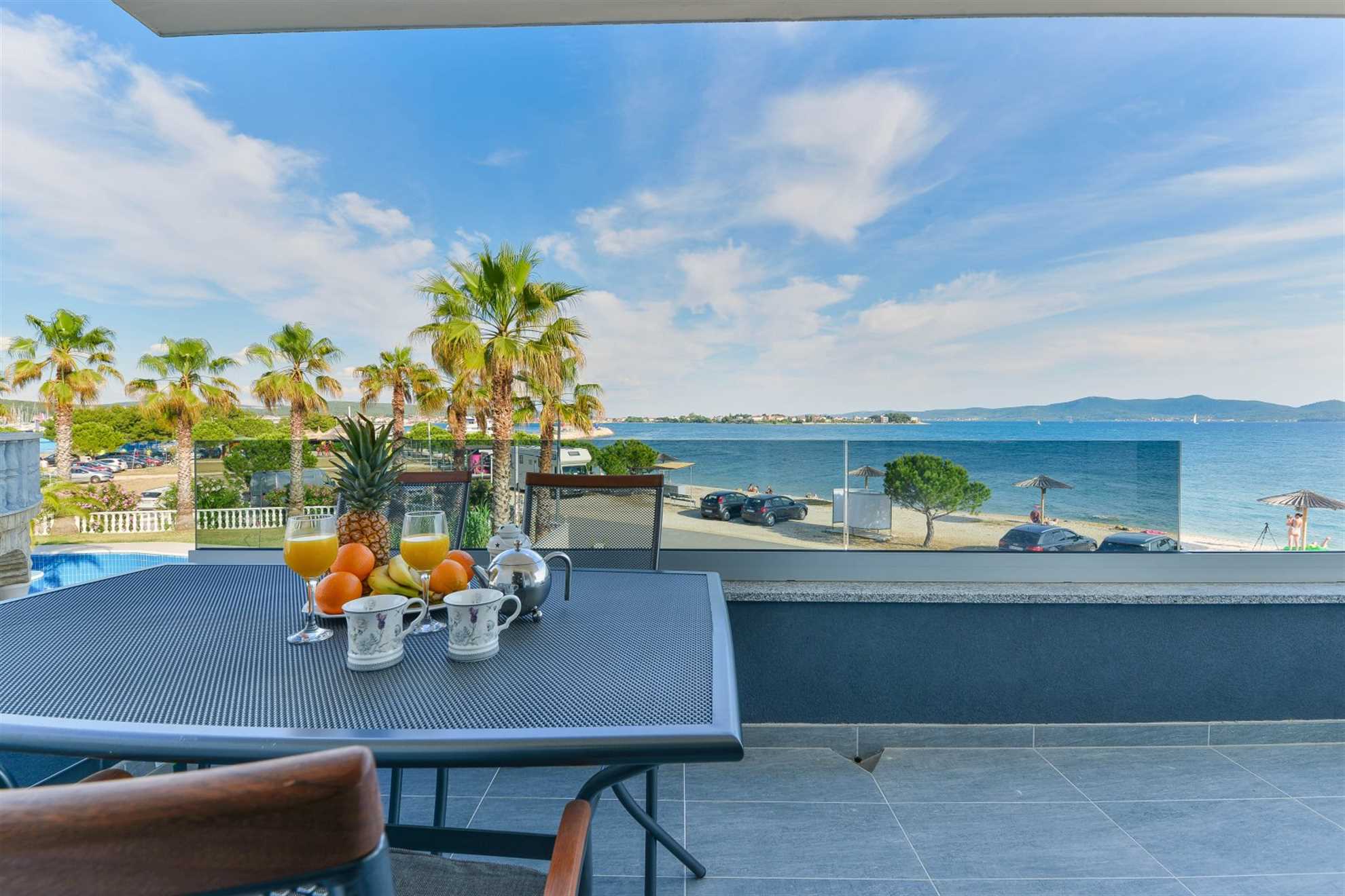 CROWONDER Sunny Bay Apartman uz plažu A3 - prvi kat
