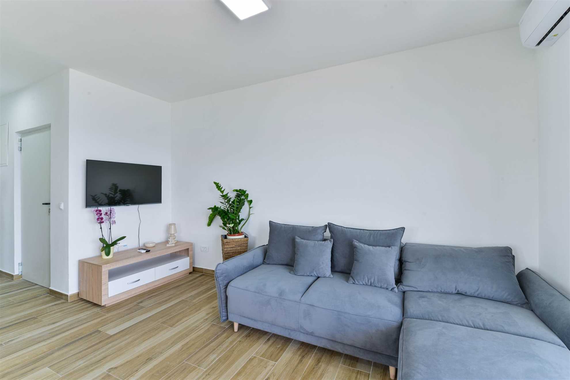 CROWONDER Sunny Bay Apartman uz plažu A6 - drugi kat