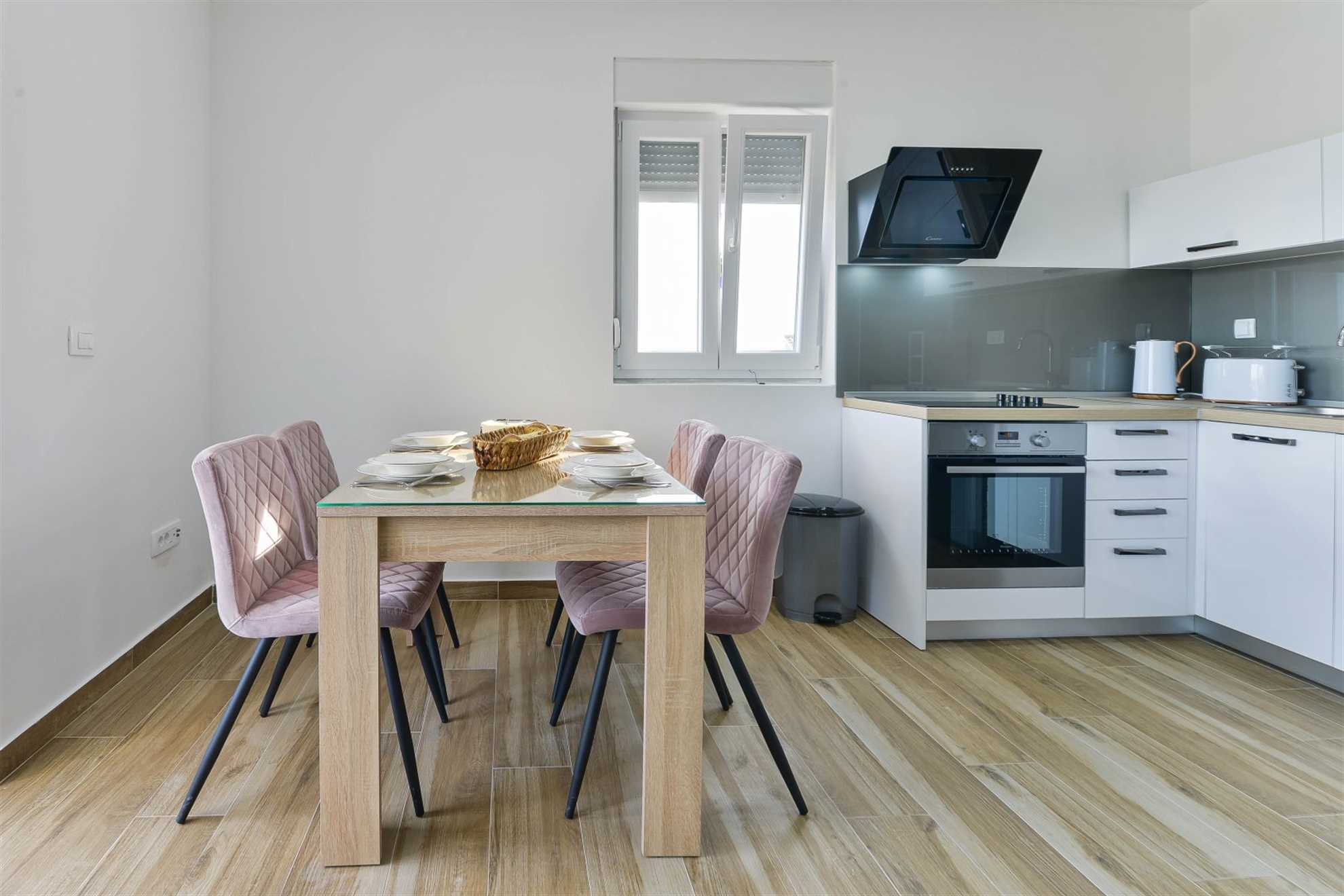 CROWONDER Sunny Bay Apartman uz plažu A6 - drugi kat
