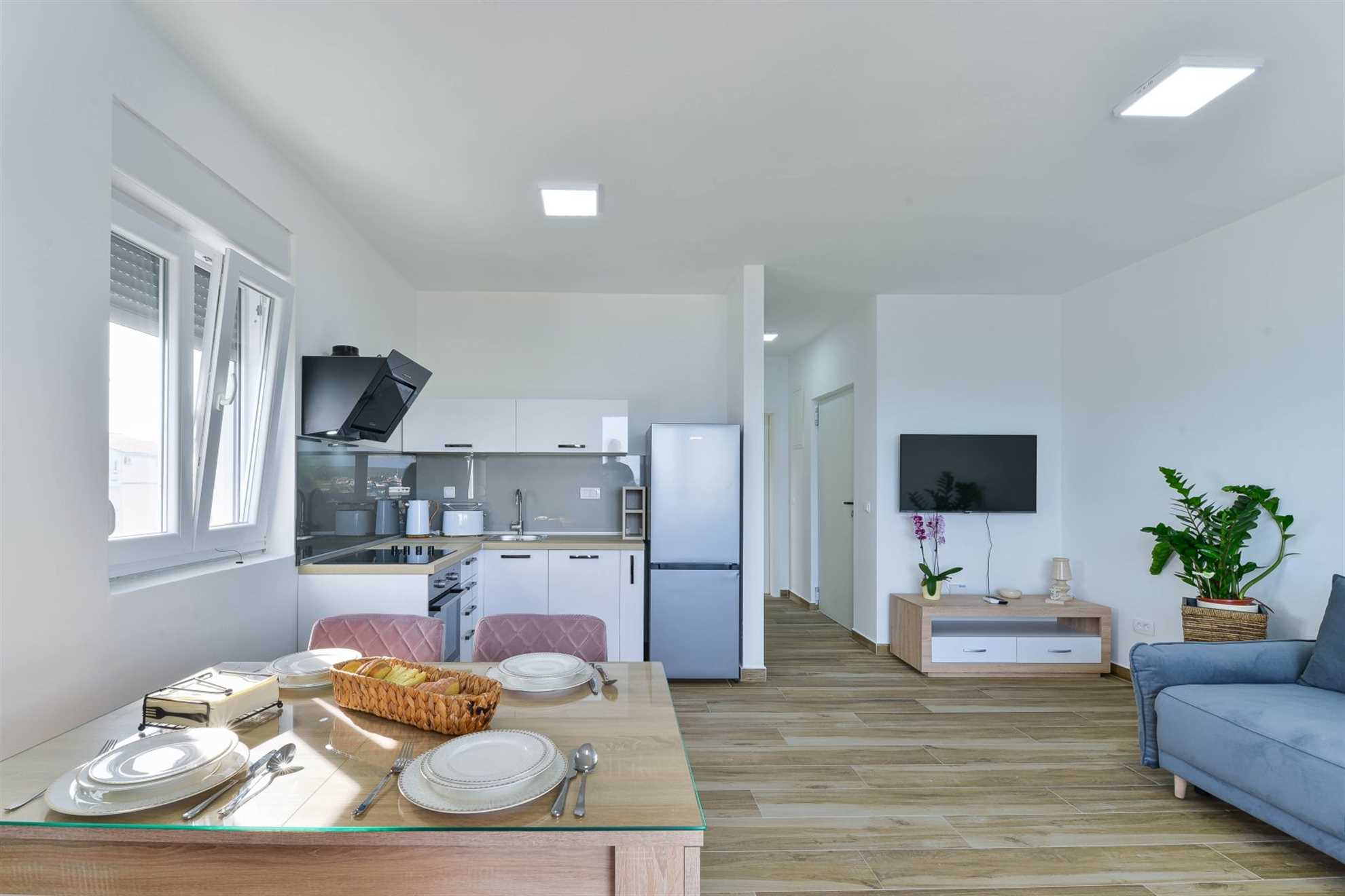 CROWONDER Sunny Bay Apartman uz plažu A6 - drugi kat