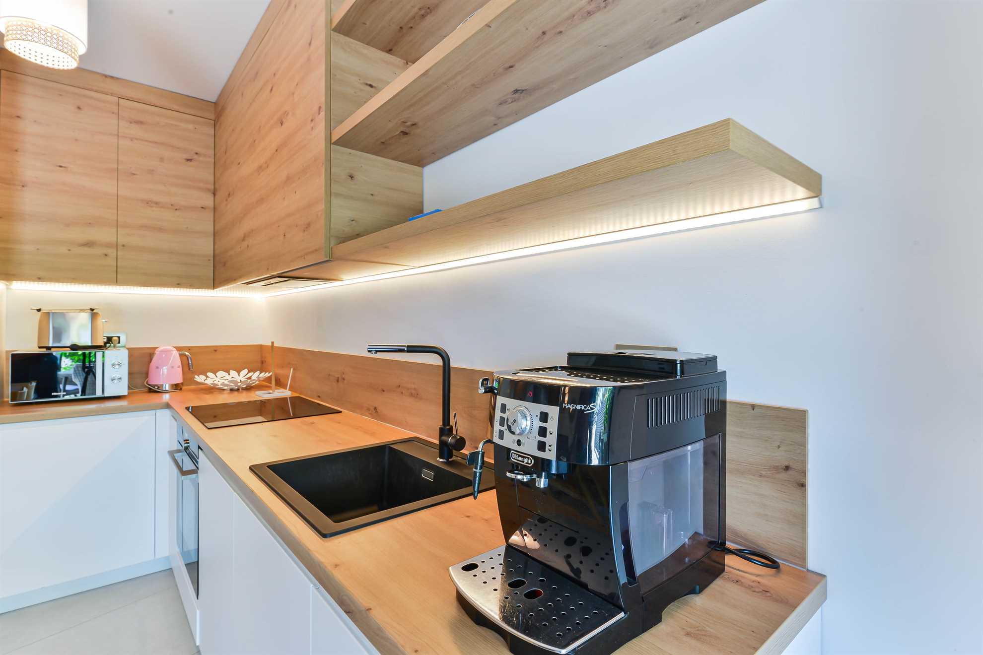 CROWONDER Adriatic Premium Villa Vodice v bližini plaže