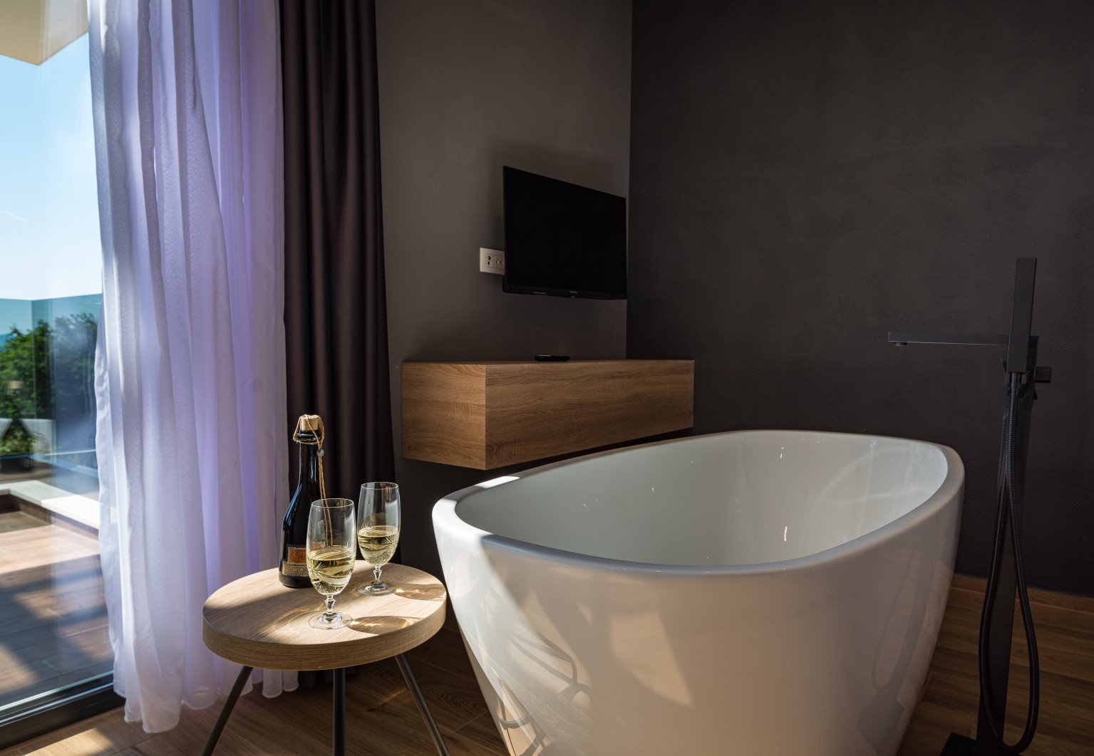 CROWONDER Blackjack Luxusvilla mit 2 Swimmingpools und Meerblick