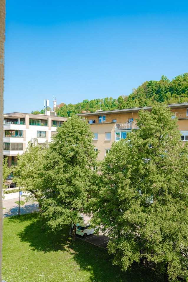 APARTMENT 396