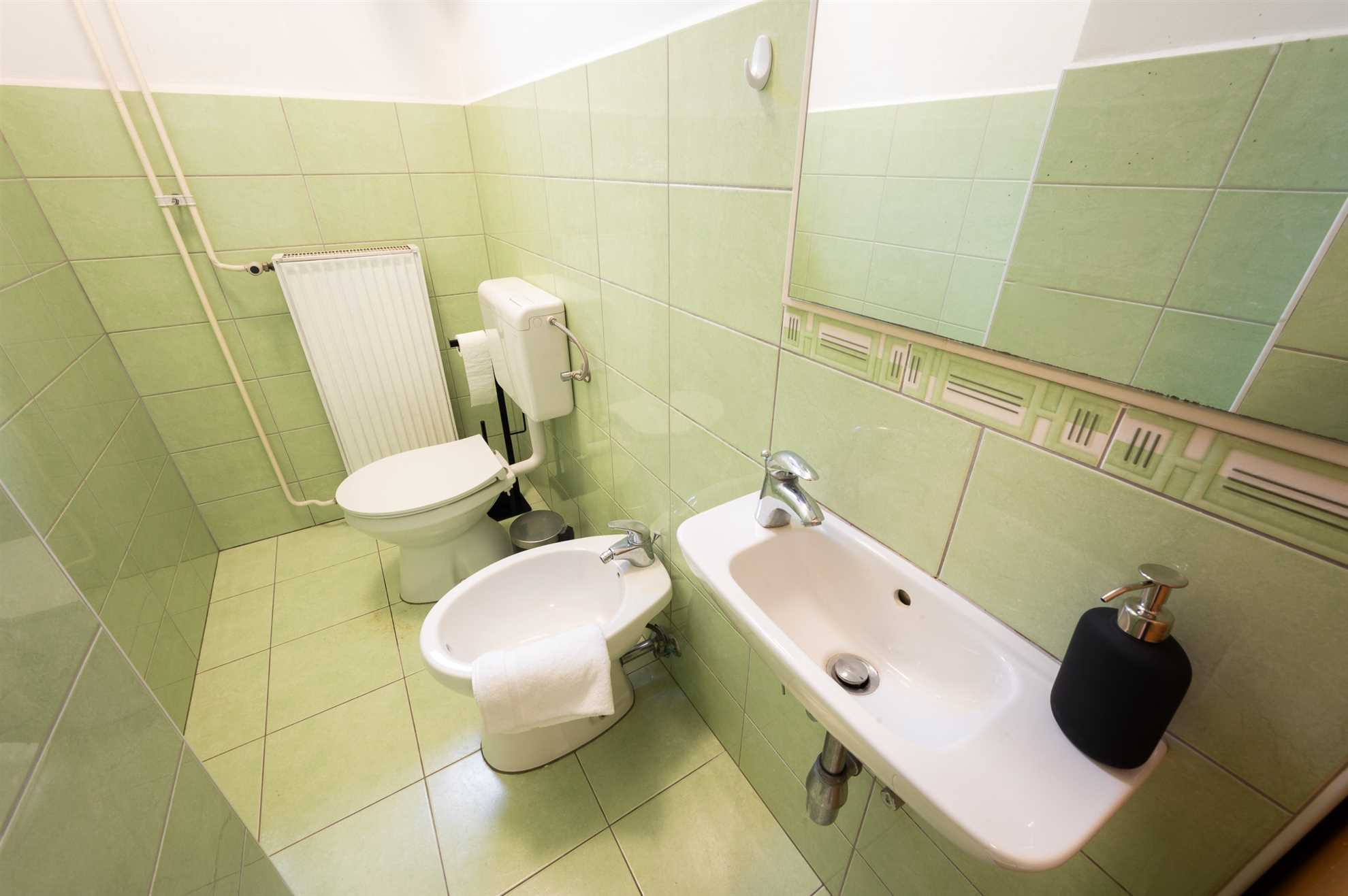 Argo 2, 5pax Residence