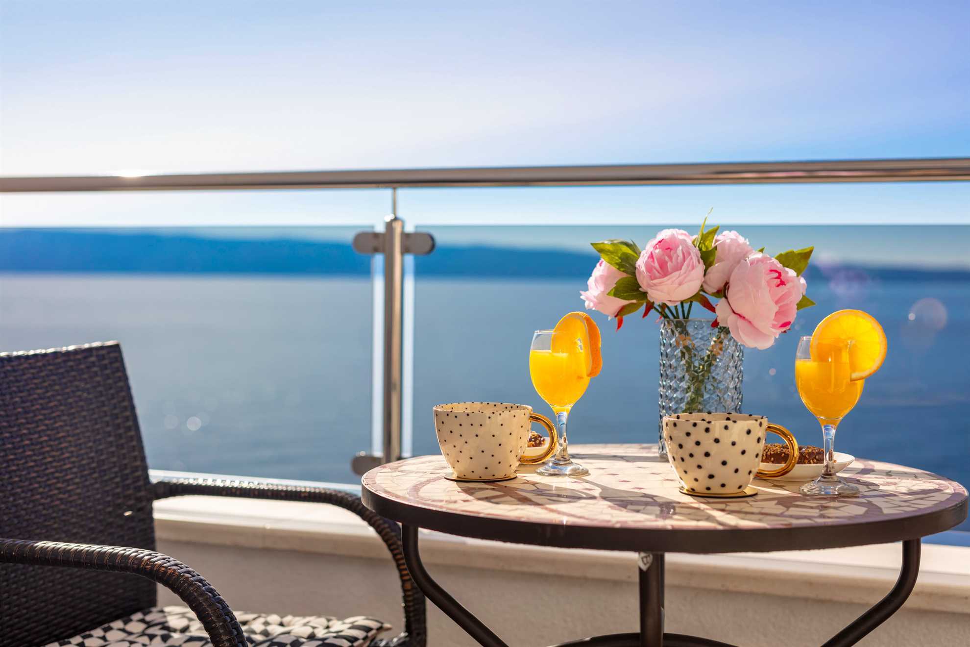 Spacious Beachfront Apartment Tanita No.1