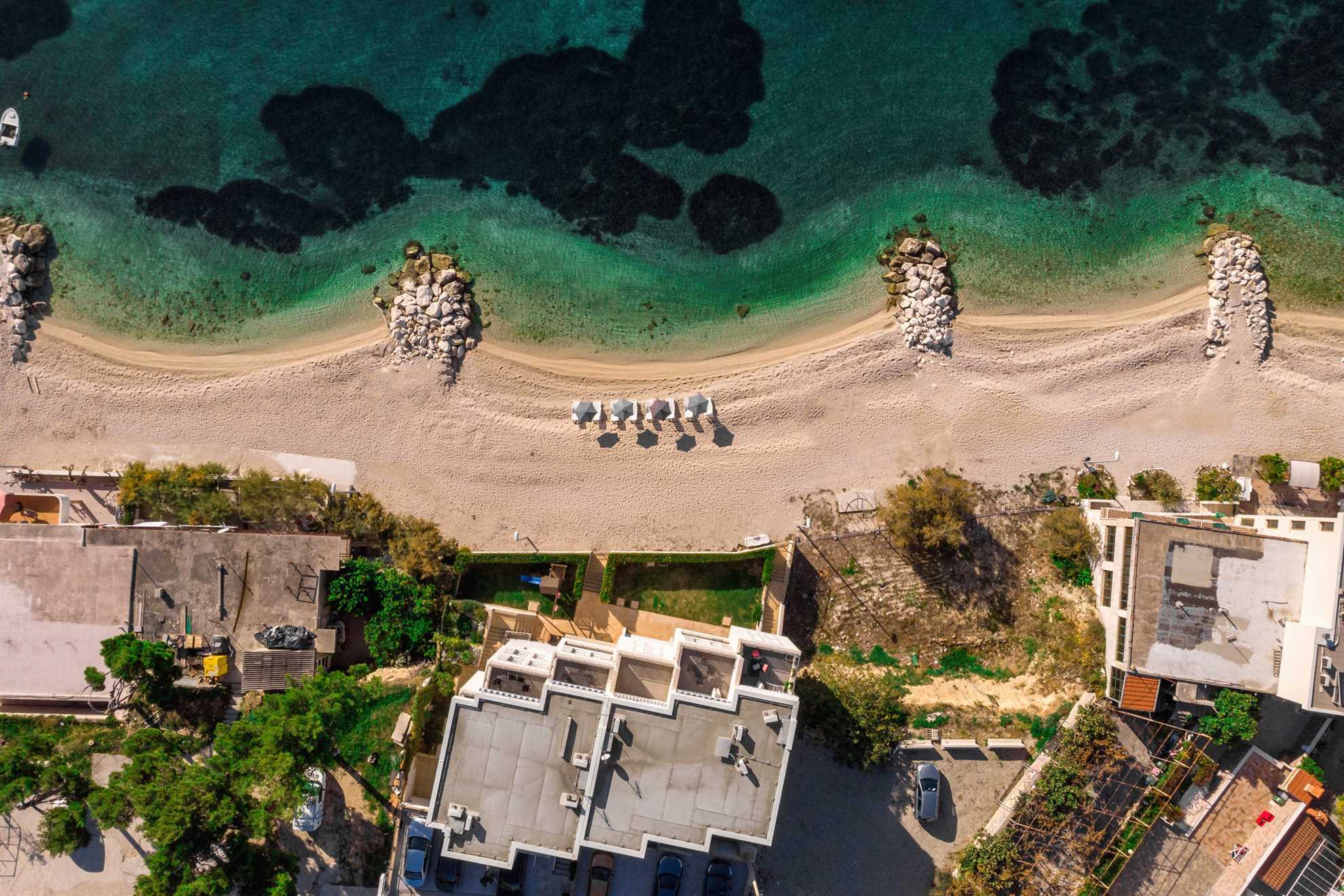 Spacious Beachfront Apartment Tanita No.1