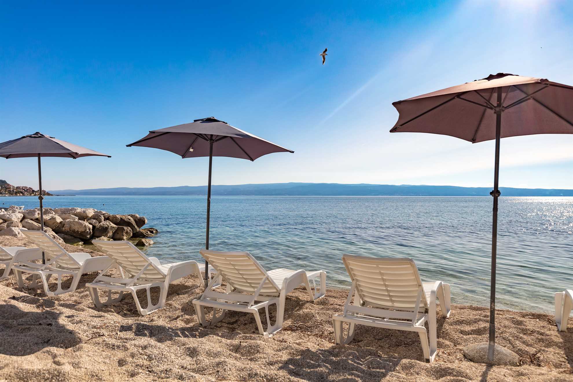 Spacious Beachfront Apartment Tanita No.2