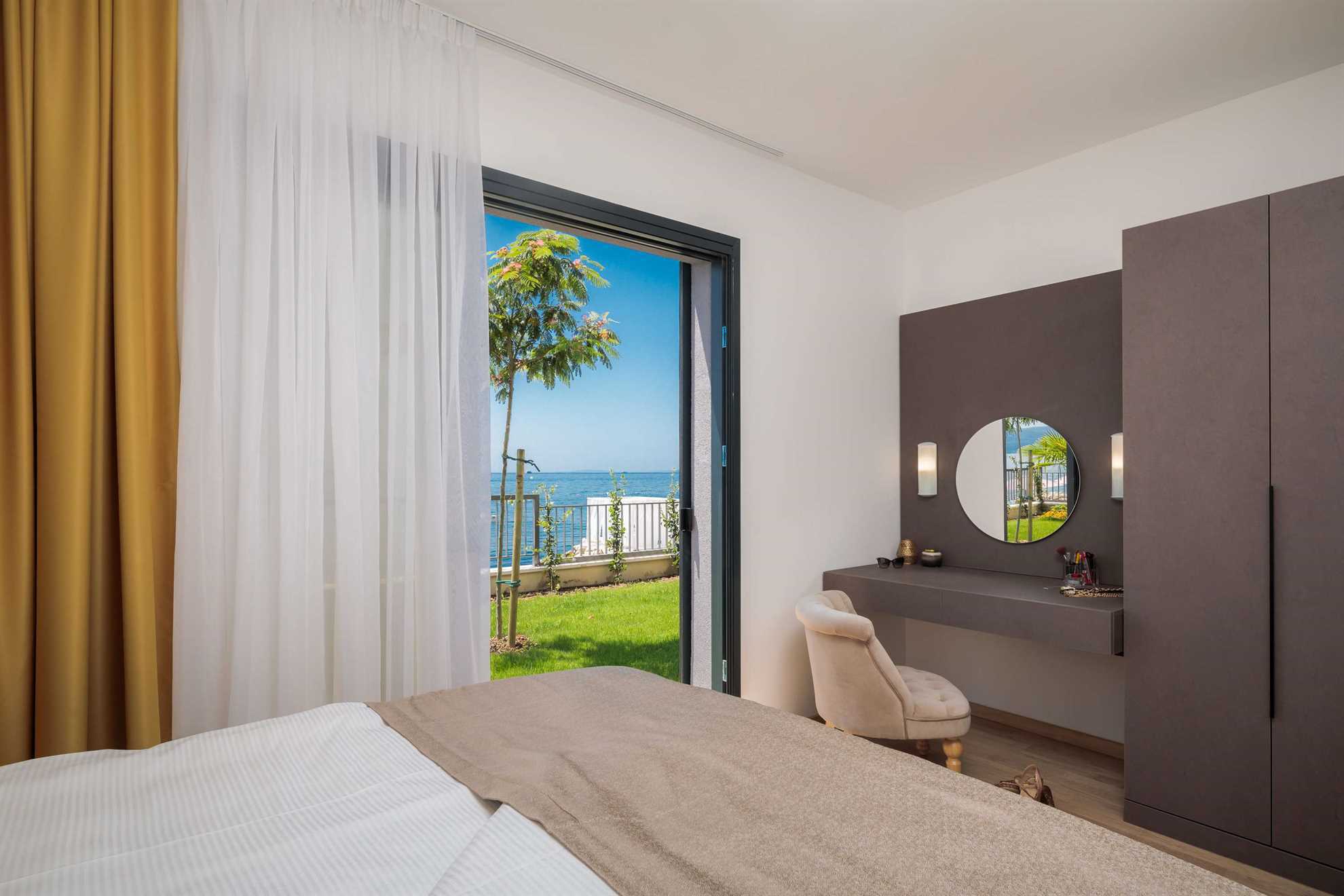 Luxury Apartment Ivan At Villa Four Brothers