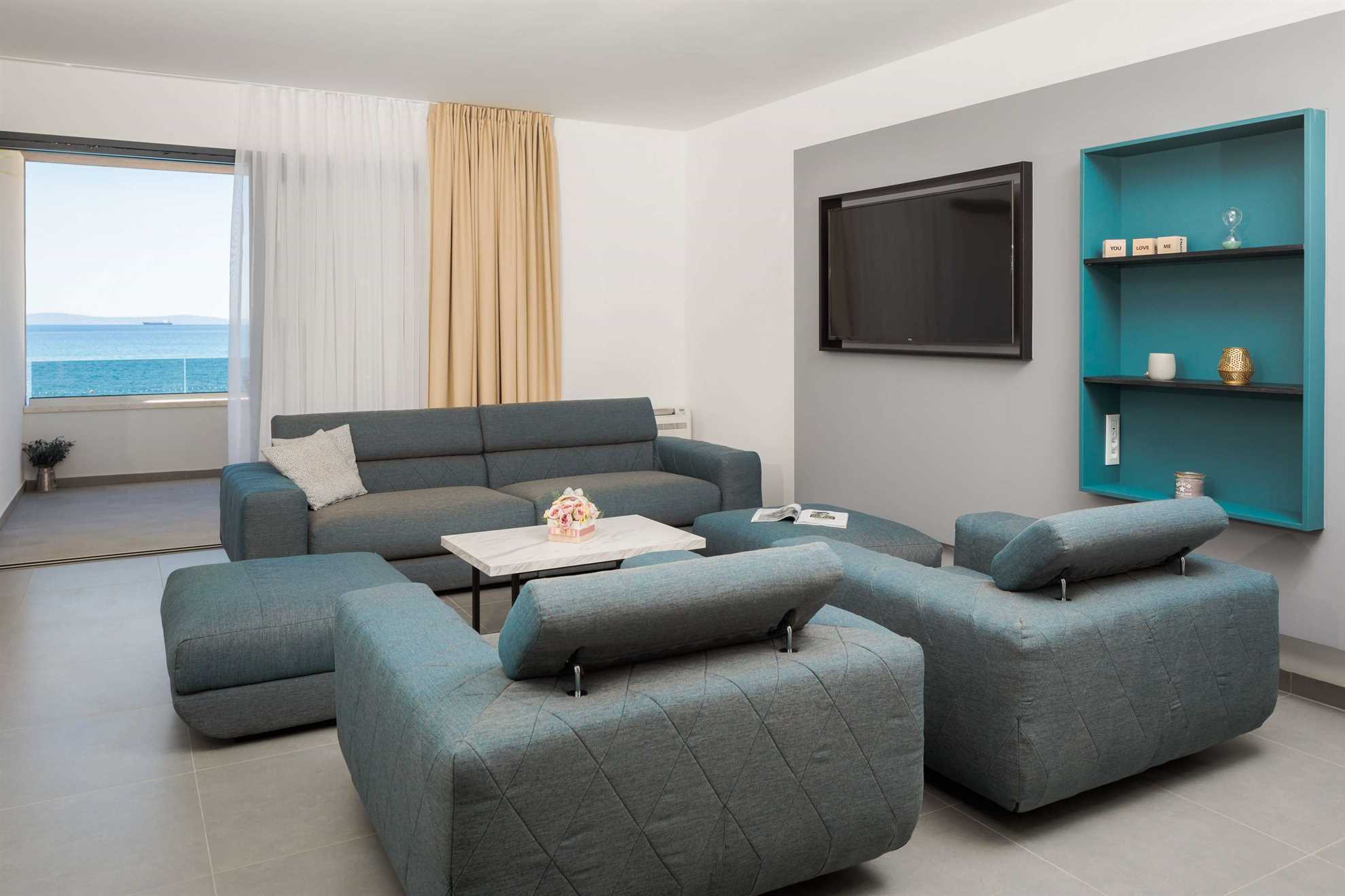 Villa Four Brothers No.3 Middle Floor