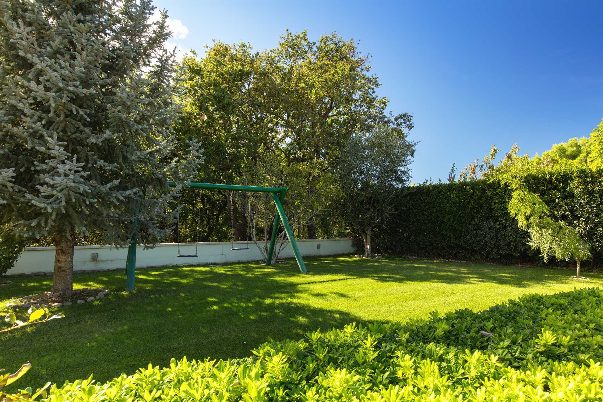 Luxury Villa Lovric with private heated pool, Jacuzzi, Sauna and private tavern