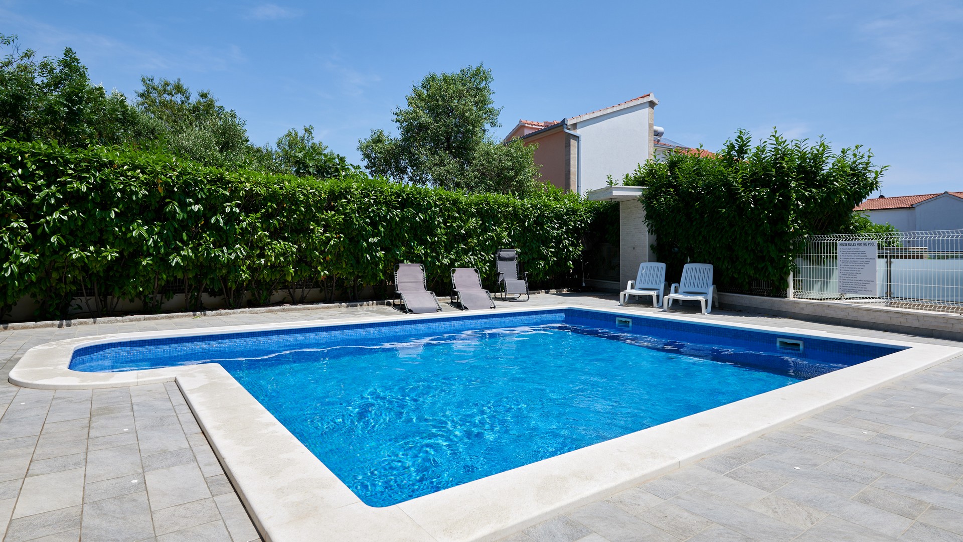 Apartment Adria - EOS Croatia
