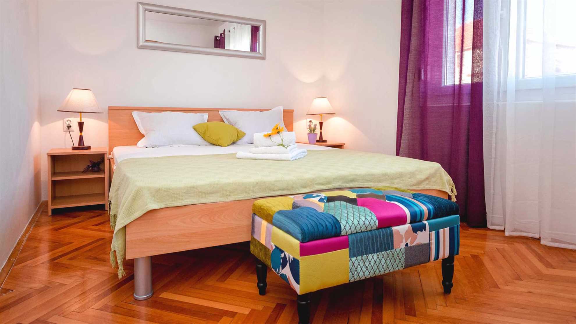 Holiday house Sunshine in center of Jelsa - EOS CROATIA
