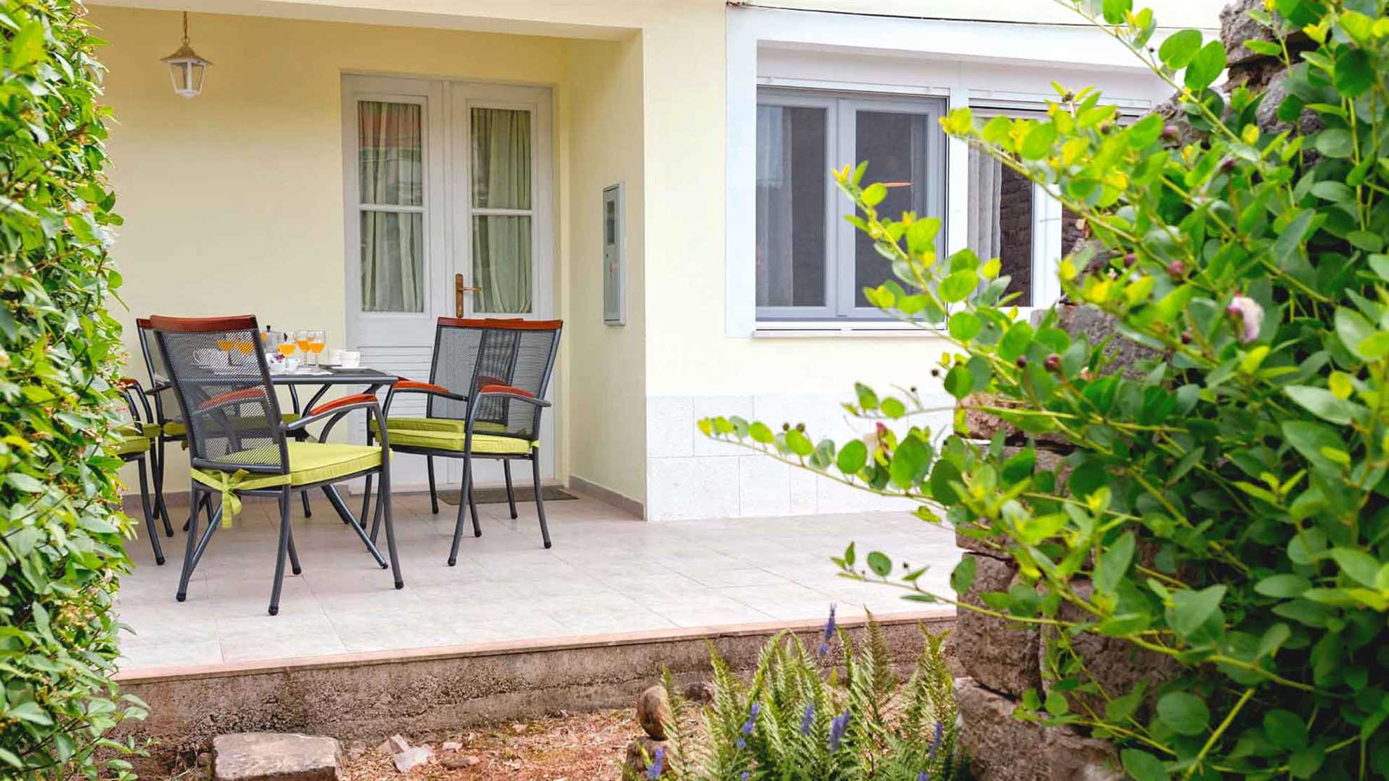 Holiday house Sunshine in center of Jelsa - EOS CROATIA