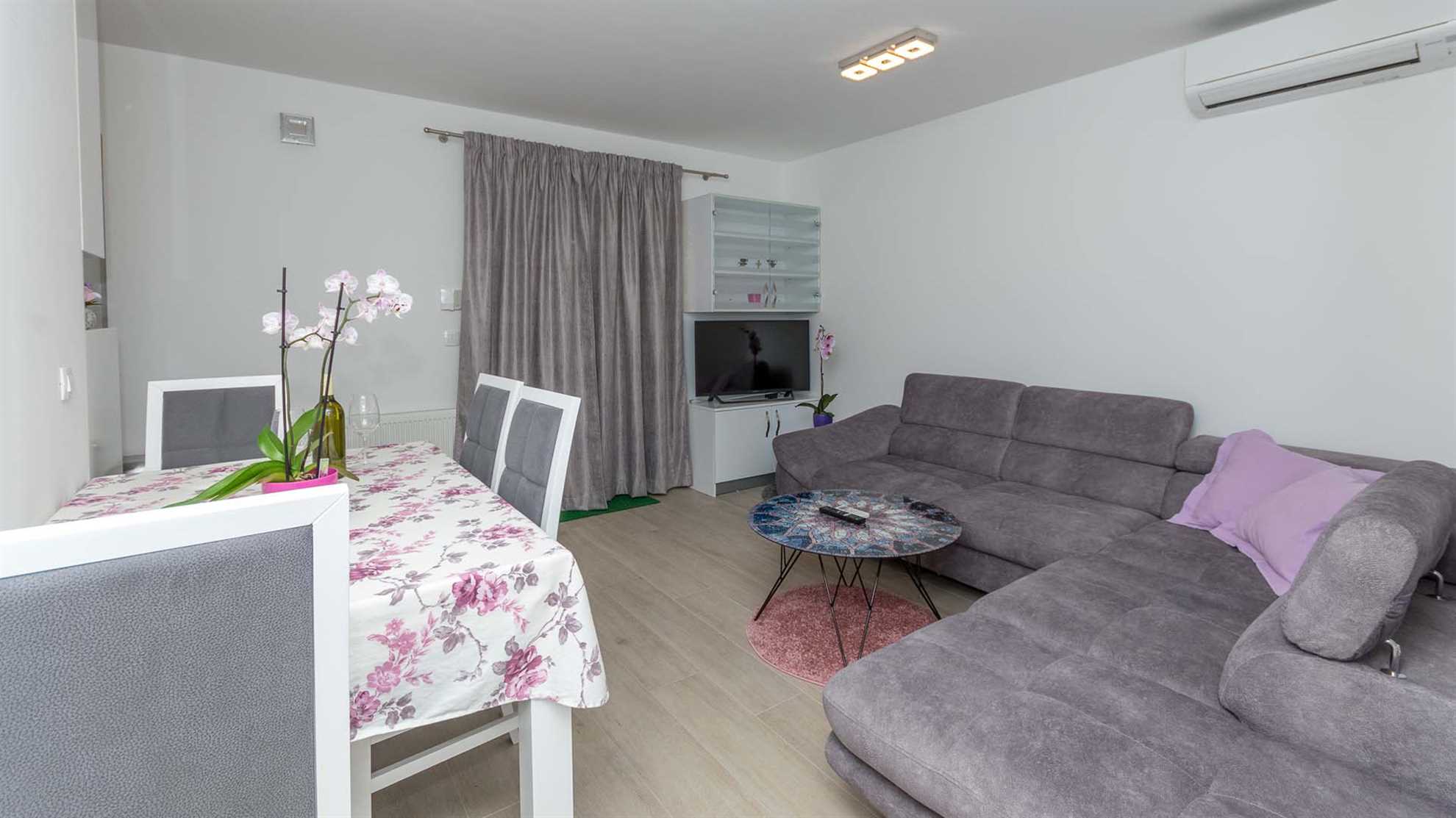 Apartment Summer Joy - EOS CROATIA