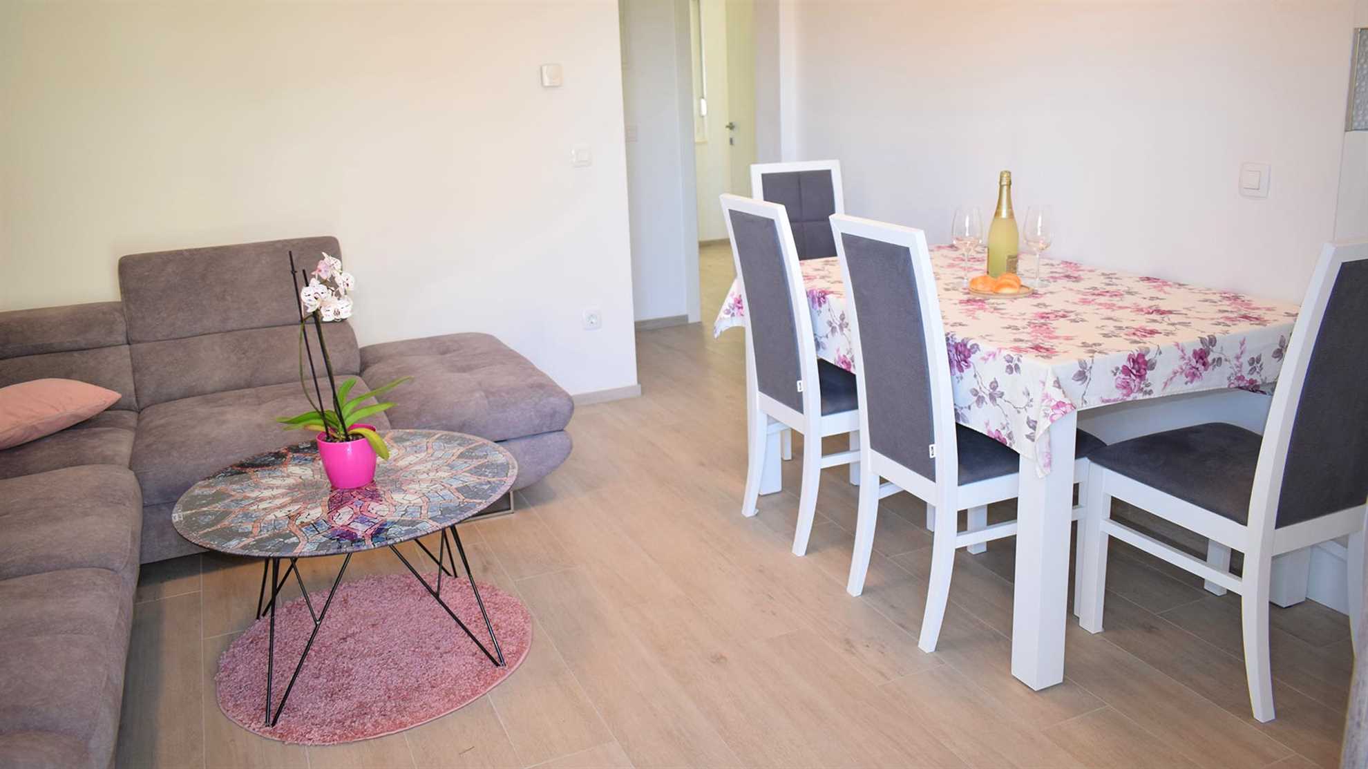 Apartment Summer Joy - EOS CROATIA