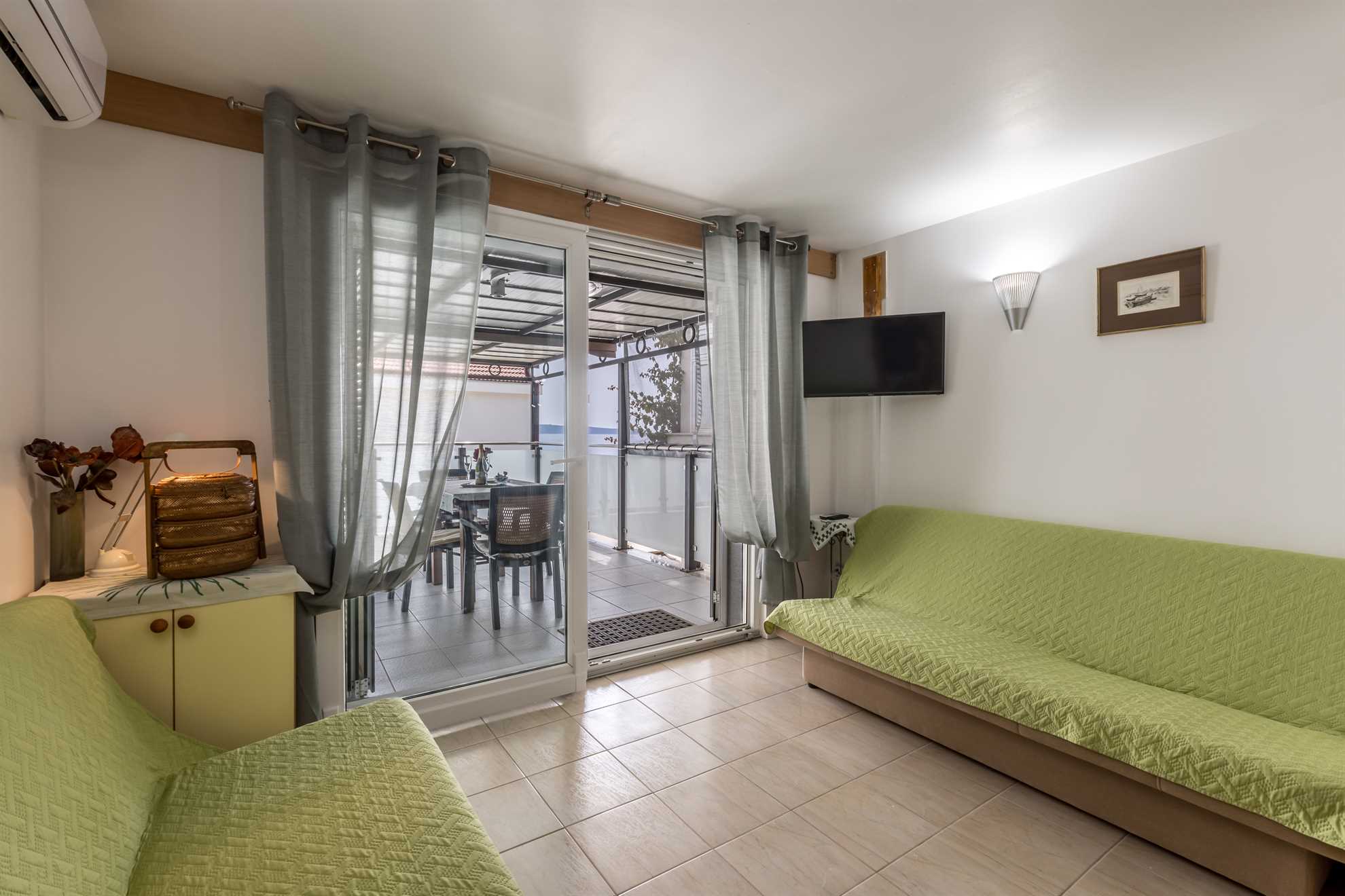 Seaview apartment Katarina near beach - EOS CROATIA