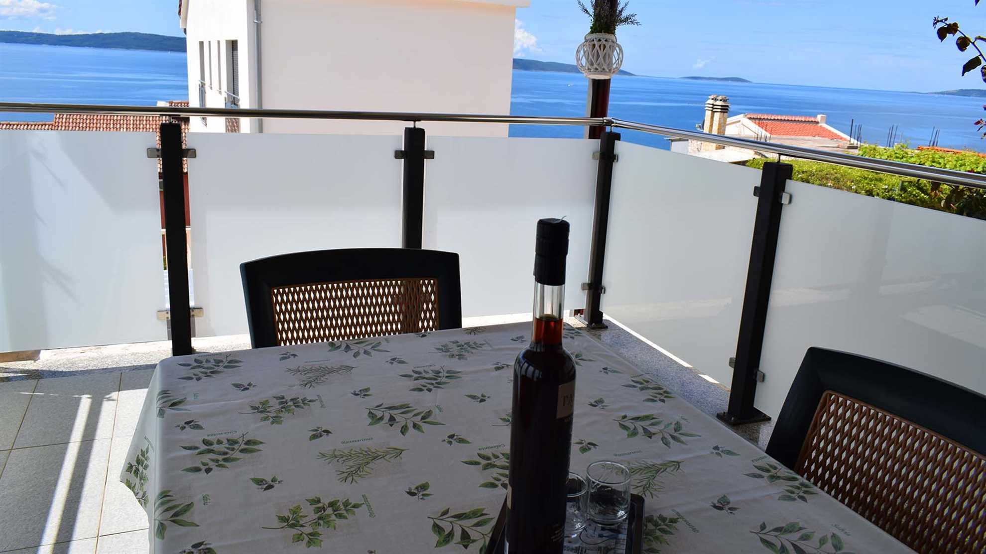 Seaview apartment Katarina near beach - EOS CROATIA