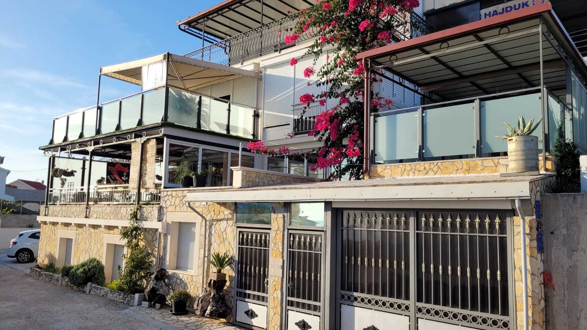 Seaview apartment Katarina near beach - EOS CROATIA