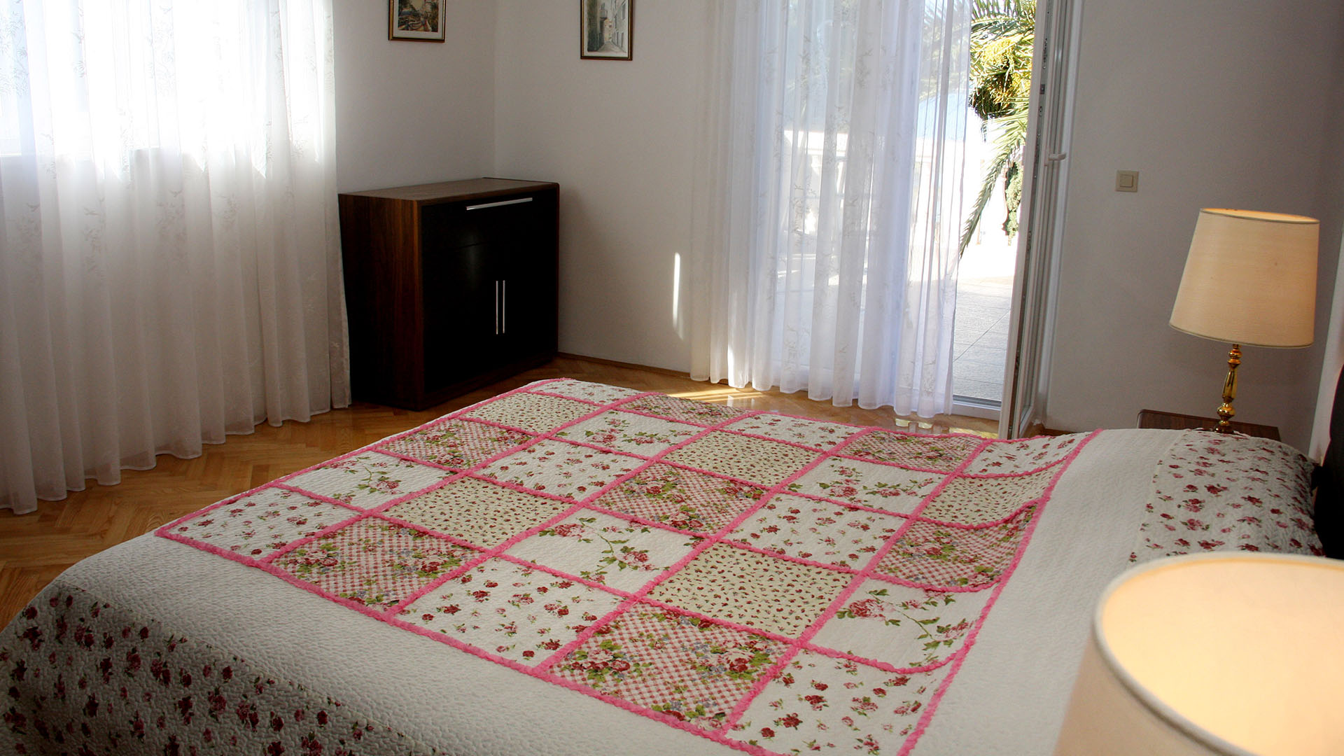 Beachside holiday house Stone - Eos Croatia
