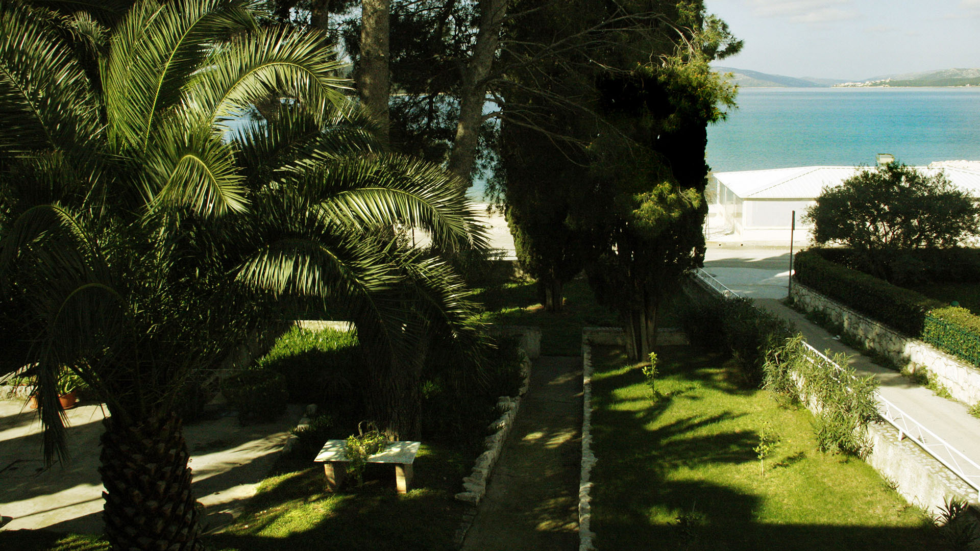 Beachside holiday house Stone - Eos Croatia