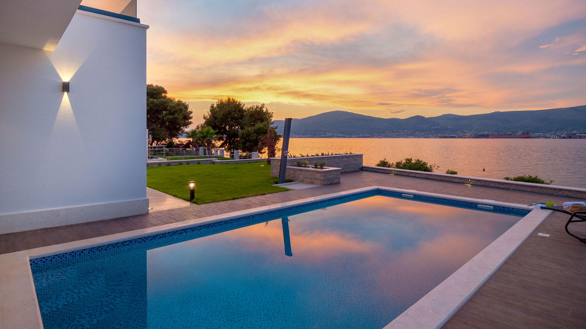 Luxury beachside villa Rose - Eos Croatia