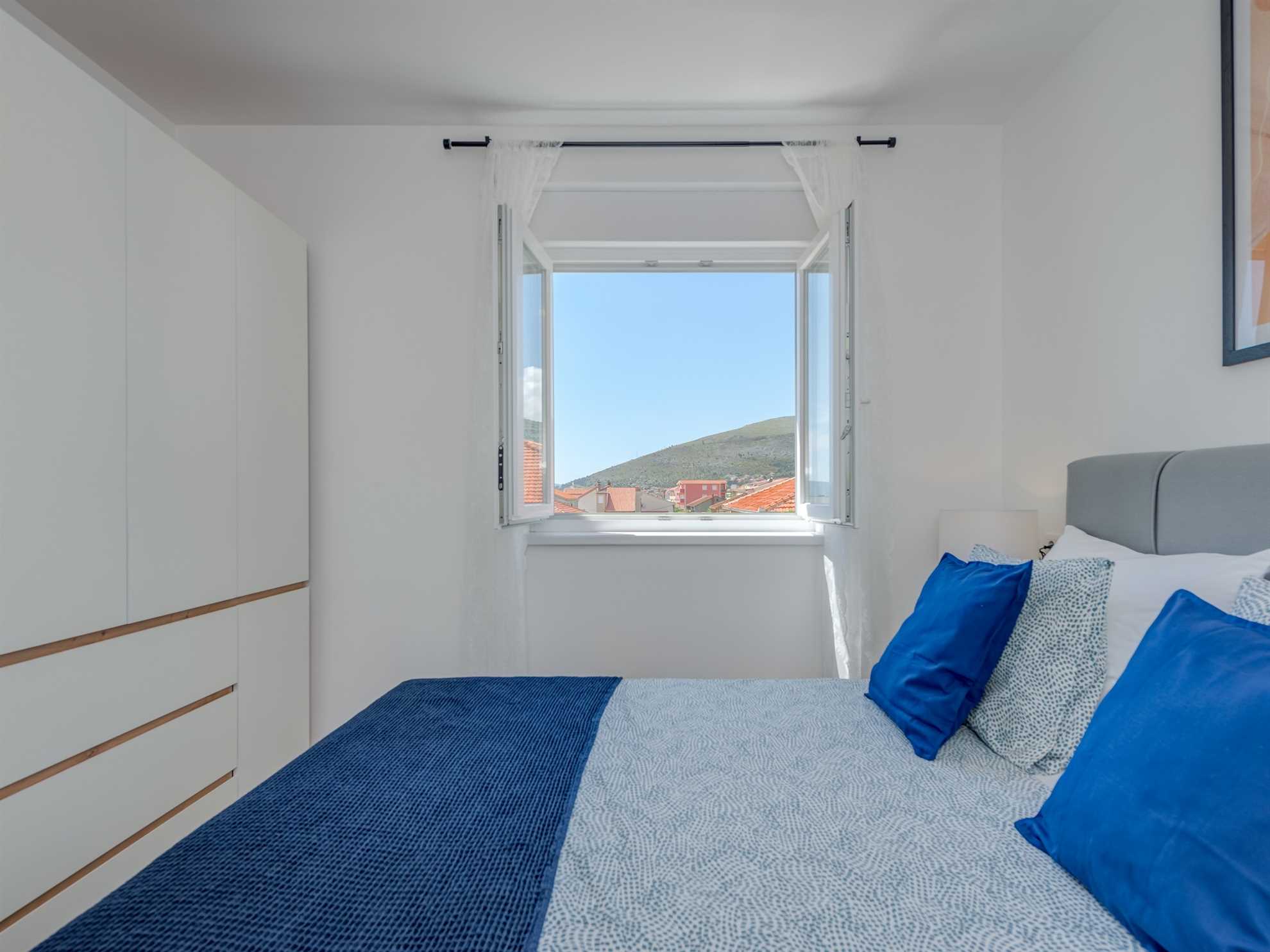 Apartment Breeze with balcony near Trogir center - EOS Croatia