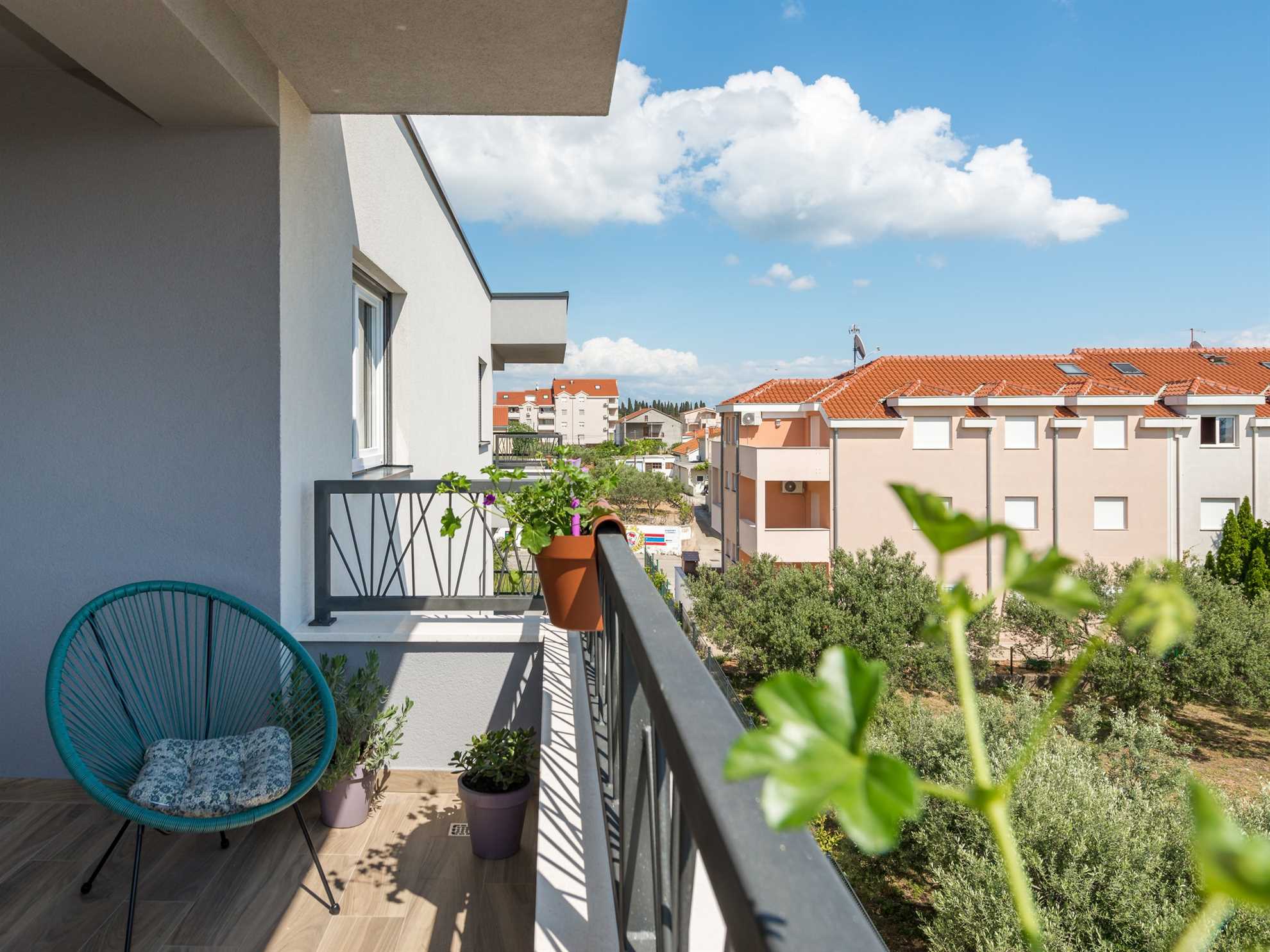 Apartment Breeze with balcony near Trogir center - EOS Croatia