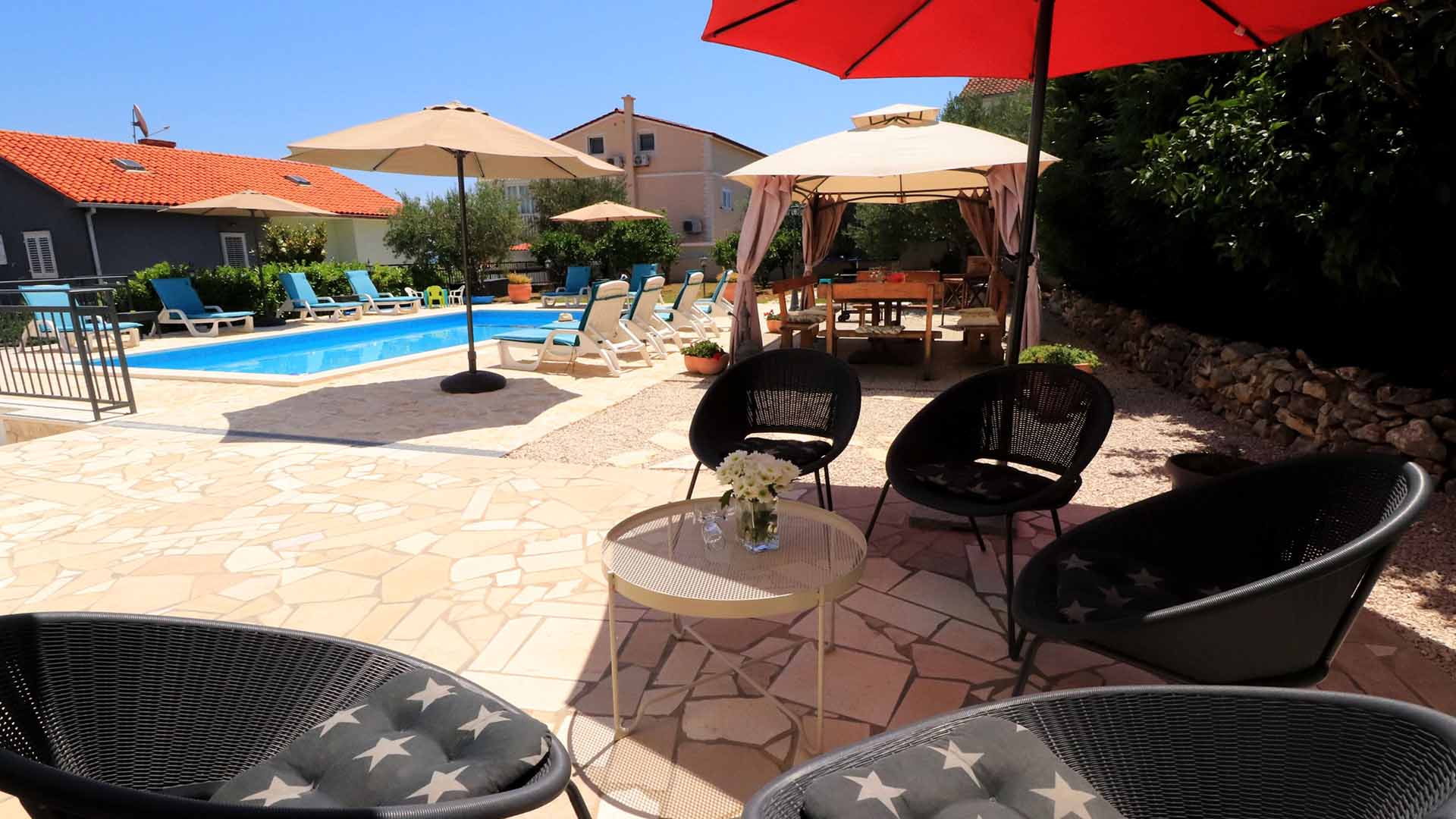 Holiday house Reni with pool near beach - Eos Croatia