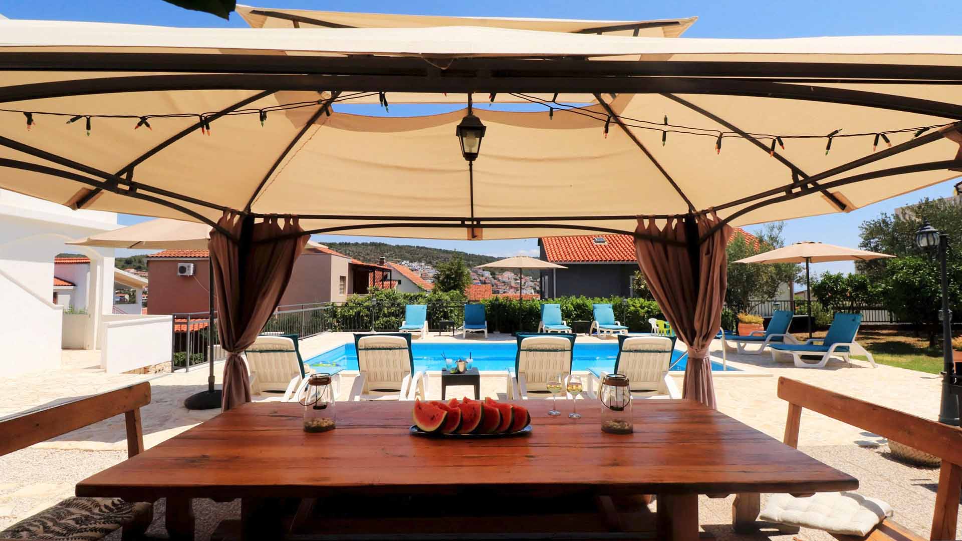 Holiday house Reni with pool near beach - Eos Croatia