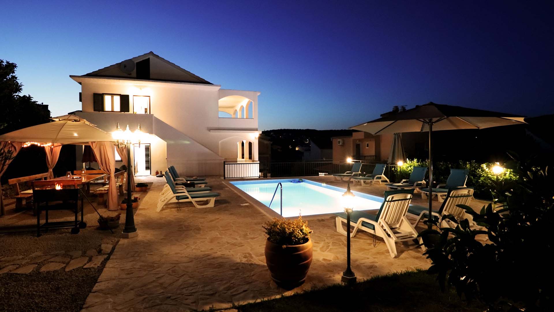 Holiday house Reni with pool near beach - Eos Croatia
