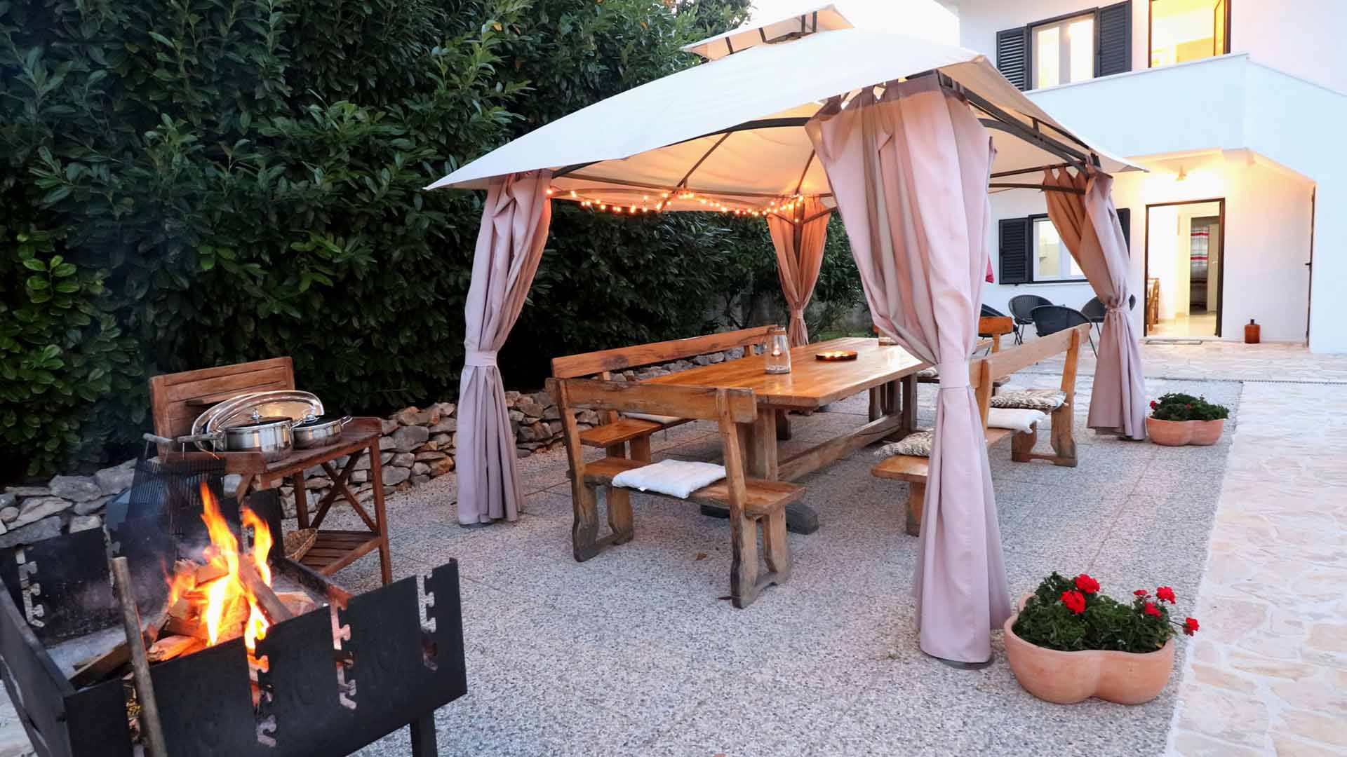 Holiday house Reni with pool near beach - Eos Croatia