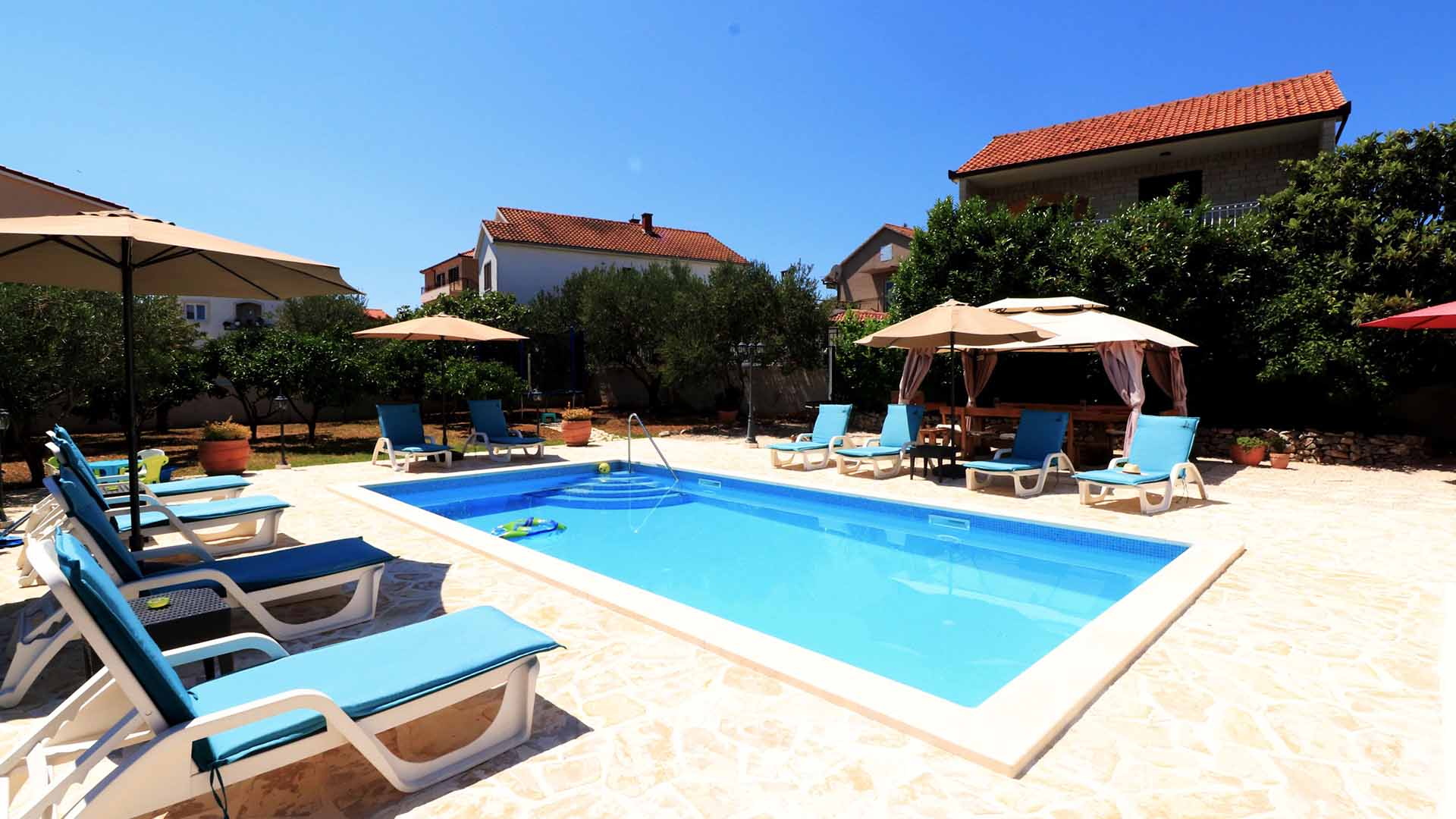 Holiday house Reni with pool near beach - Eos Croatia