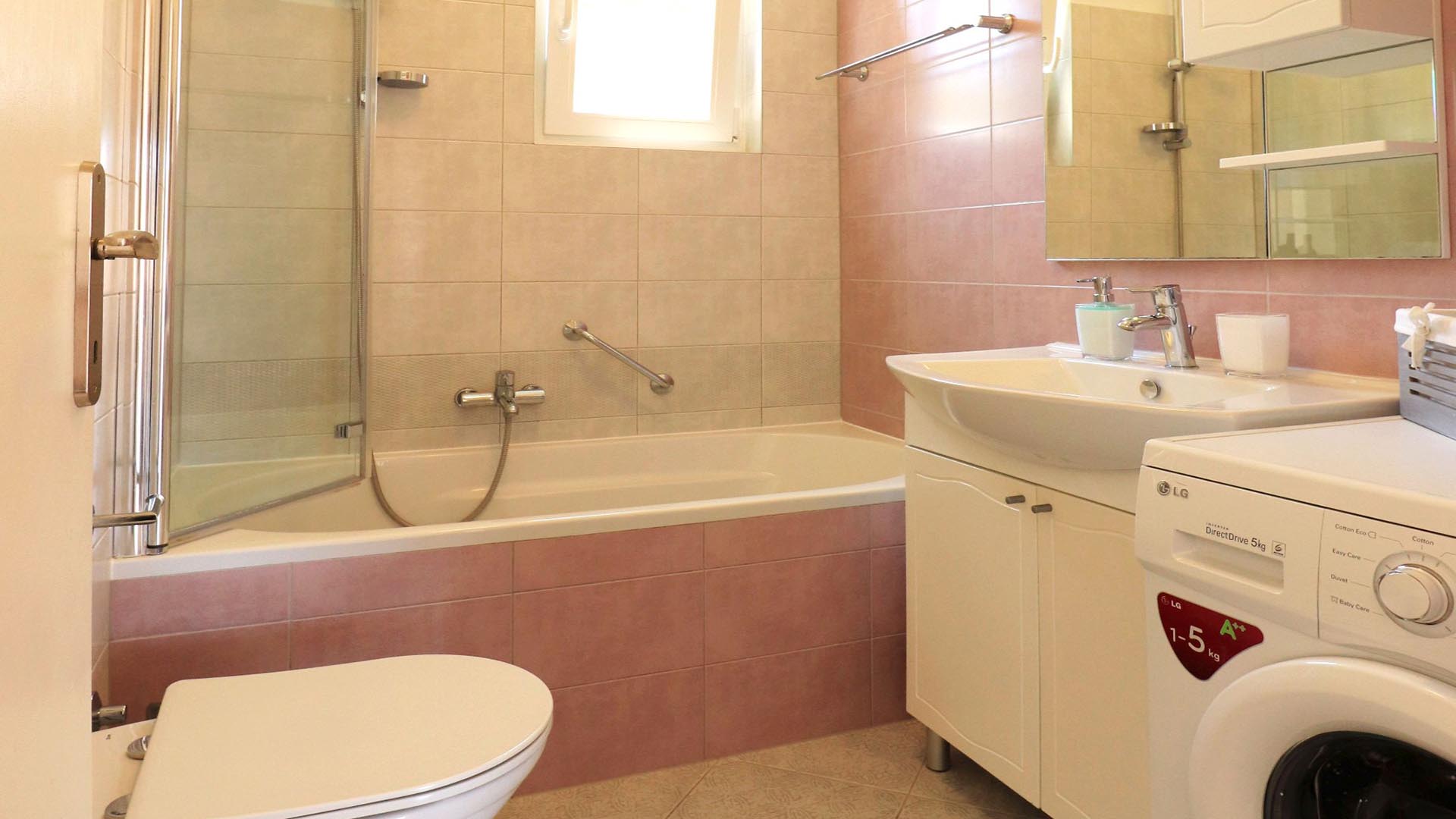 Holiday house Reni with pool near beach - Eos Croatia