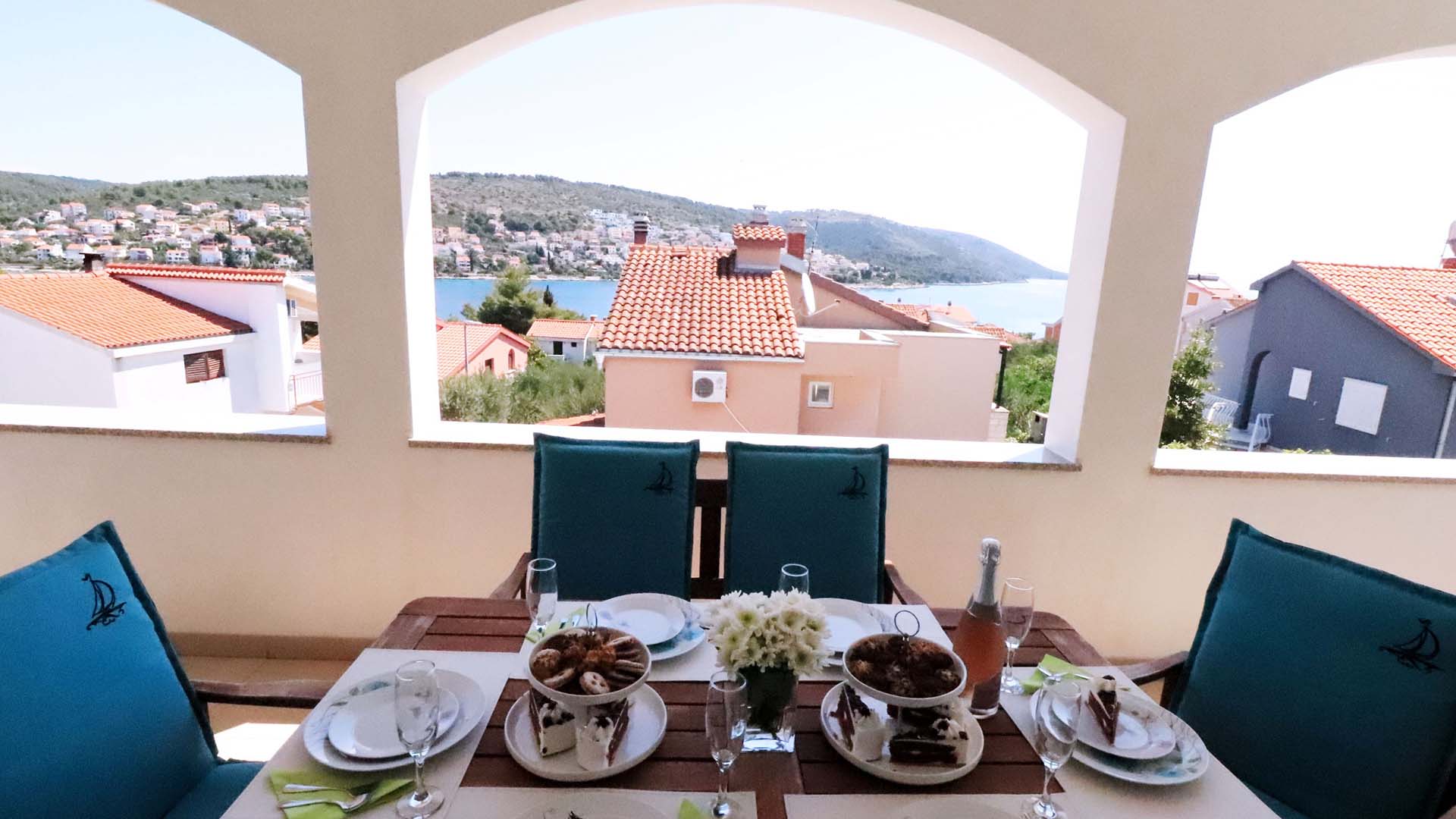 Holiday house Reni with pool near beach - Eos Croatia