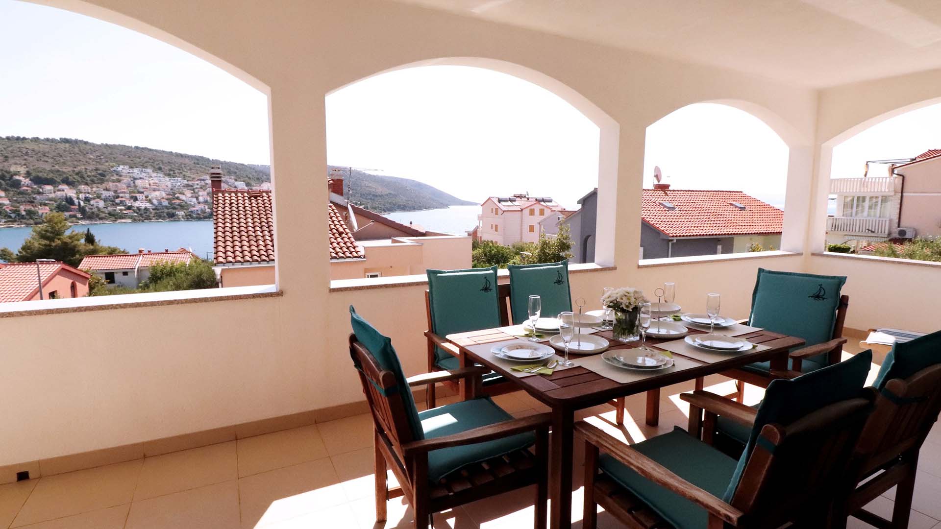 Holiday house Reni with pool near beach - Eos Croatia