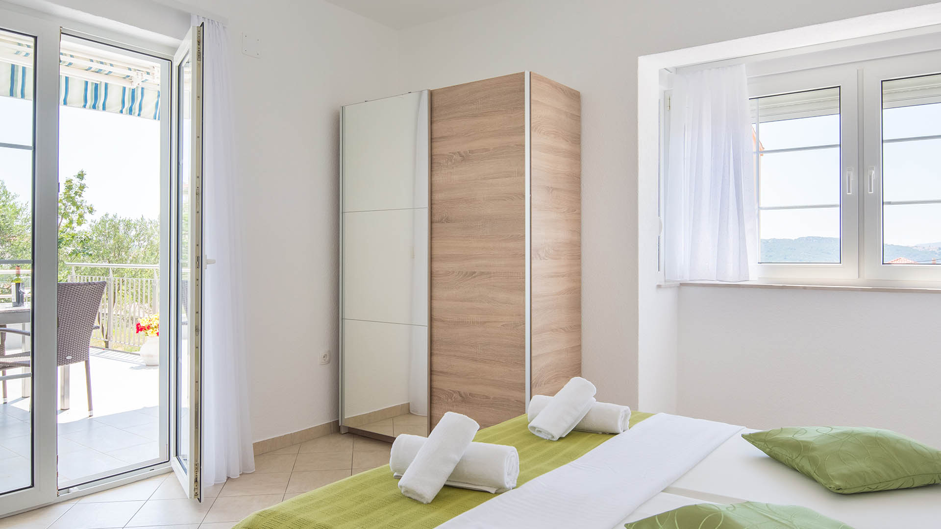 Apartment Delight 3 with seaview balcony near beach - Eos Croatia