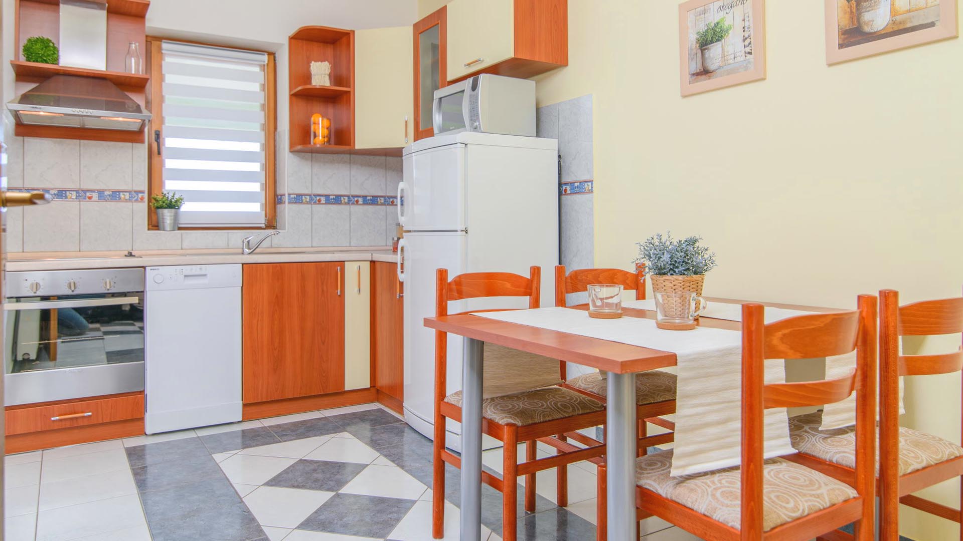 Apartment Maris 2A - EOS CROATIA