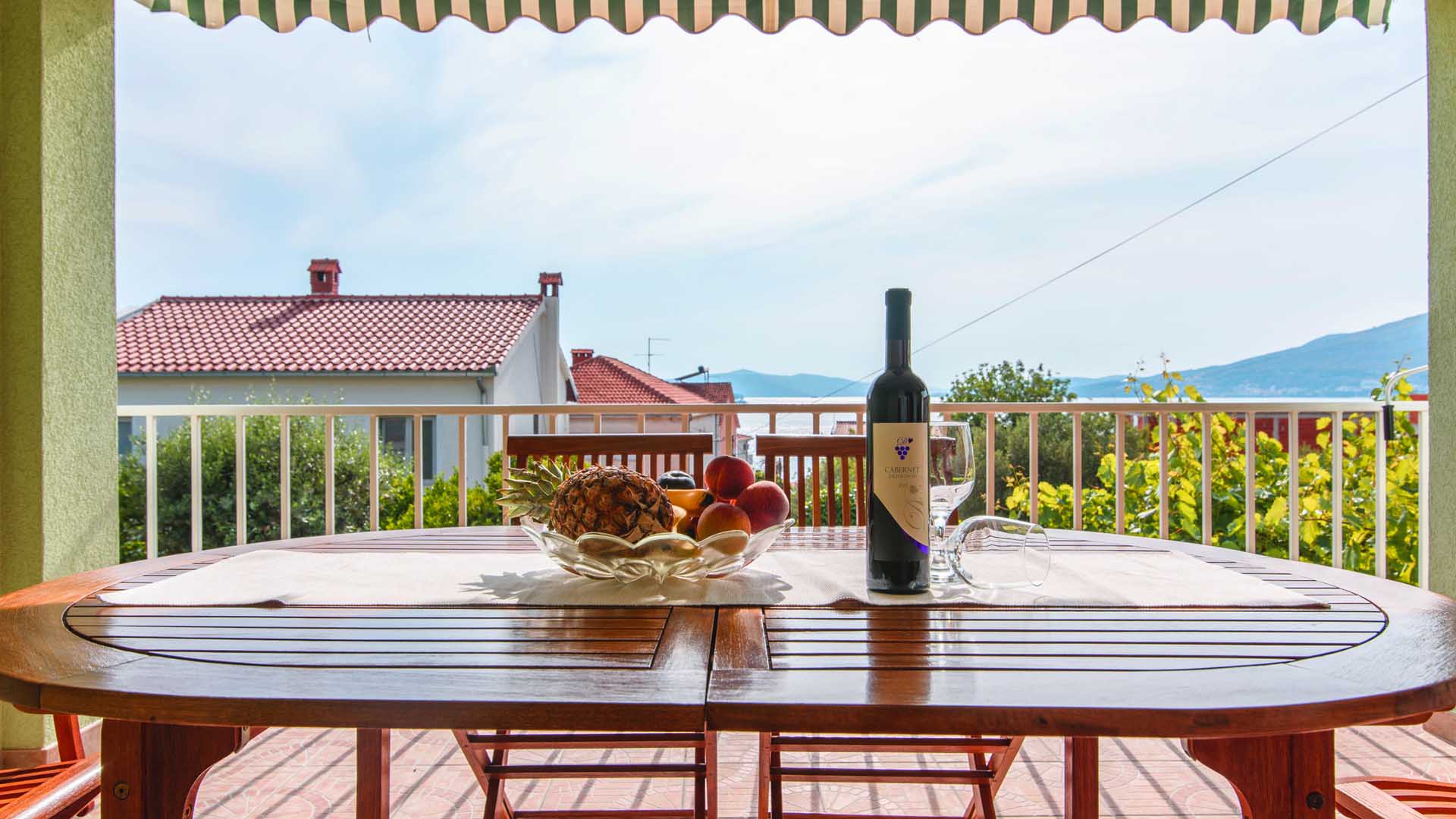 Apartment Maris 2B - EOS CROATIA