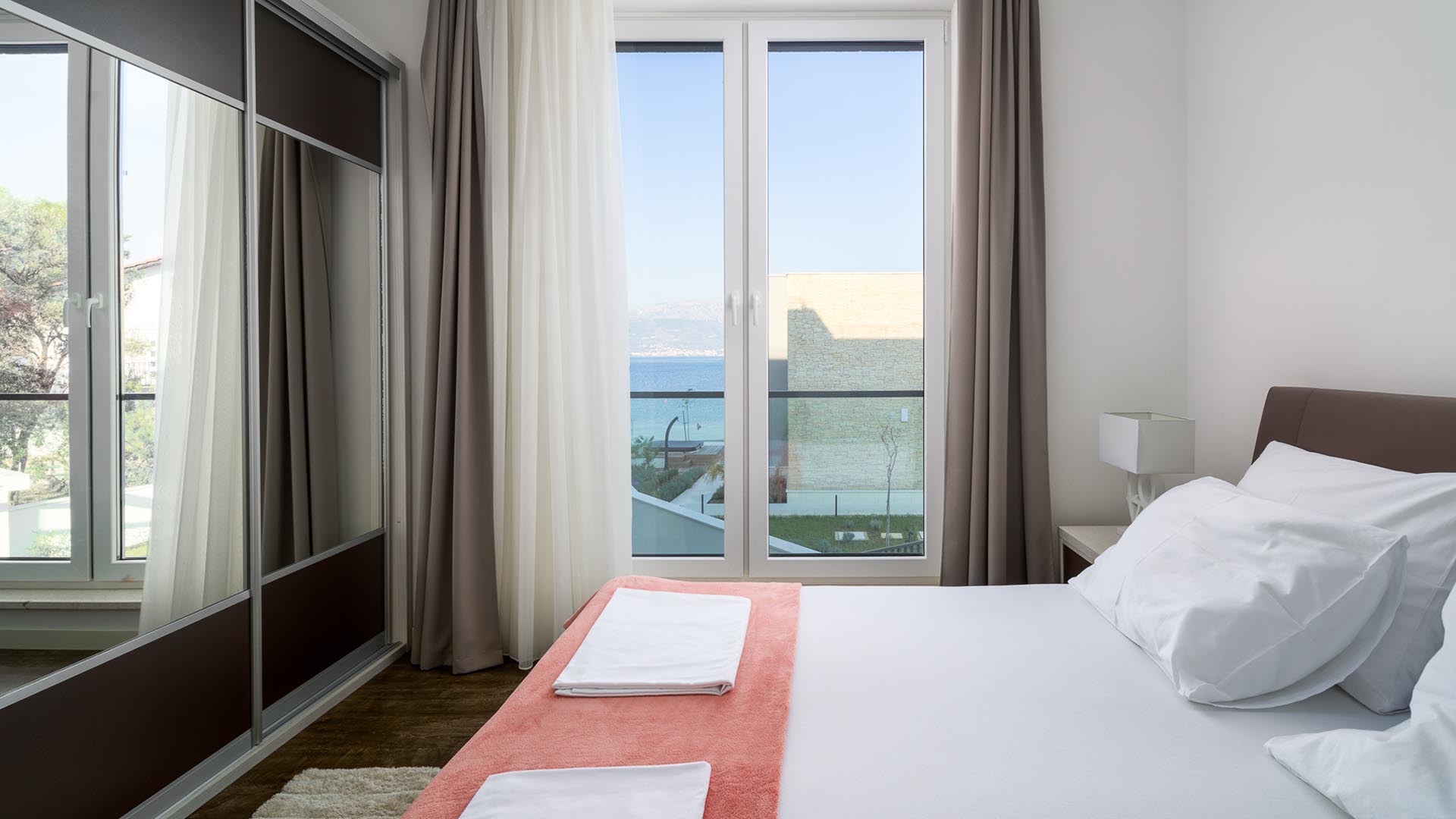 Luxury beachside apartment Golden D2 with balcony - Eos Croatia