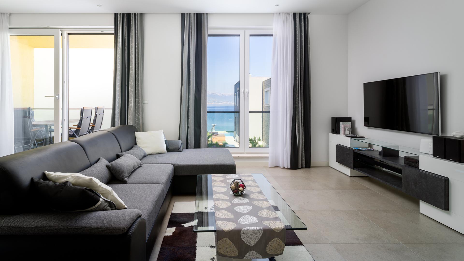 Luxury beachside apartment Golden D2 with balcony - Eos Croatia