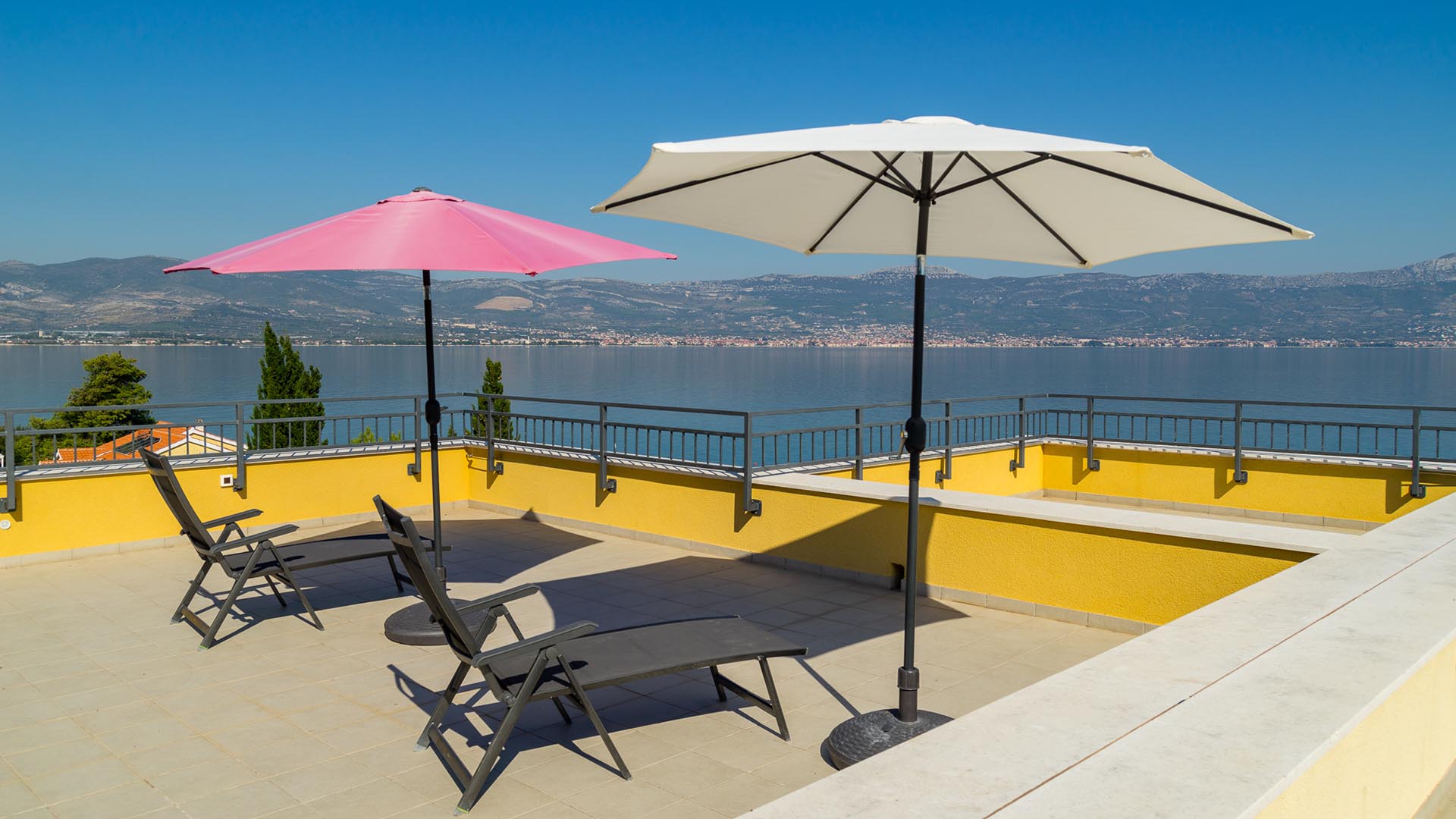 Luxury beachside apartment Golden D3 - Eos Croatia