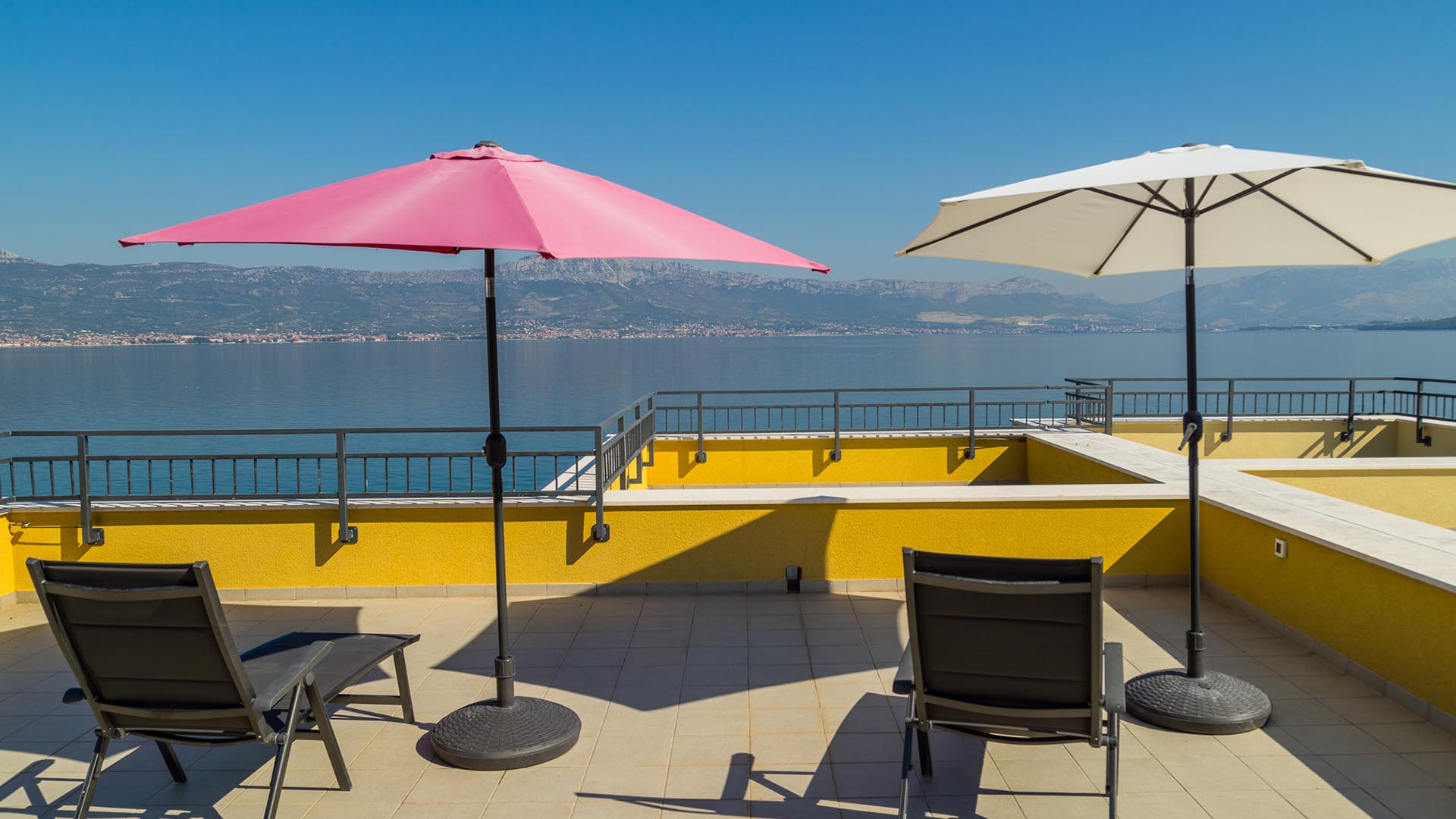 Luxury beachside apartment Golden D3 - Eos Croatia