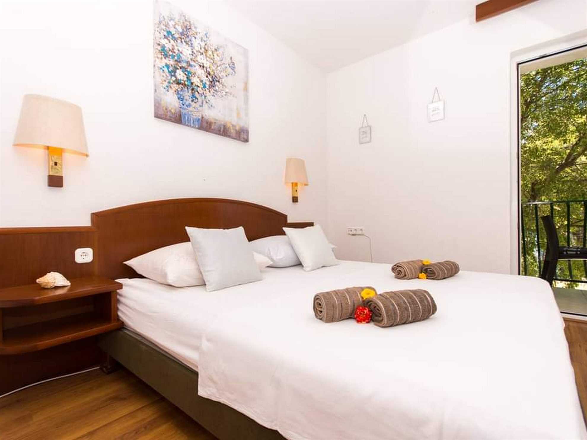 Apartment Esthera 3 - EOS CROATIA