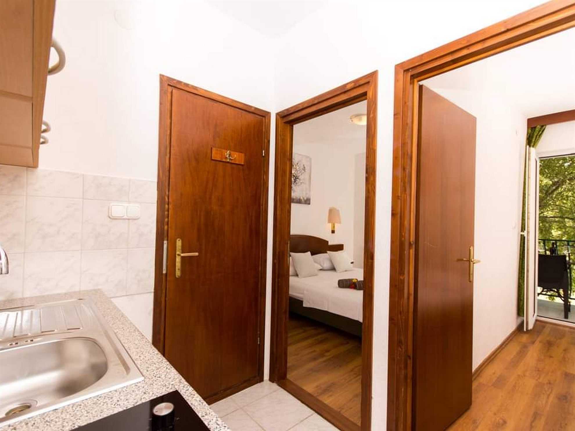 Apartment Esthera 3 - EOS CROATIA