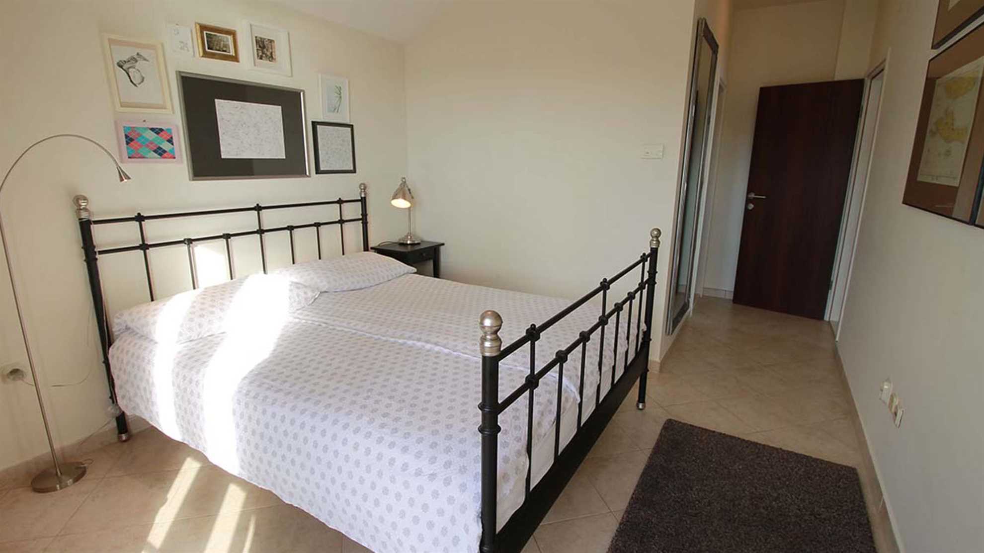 Beachside apartment Sea Star with shared pool - EOS CROATIA