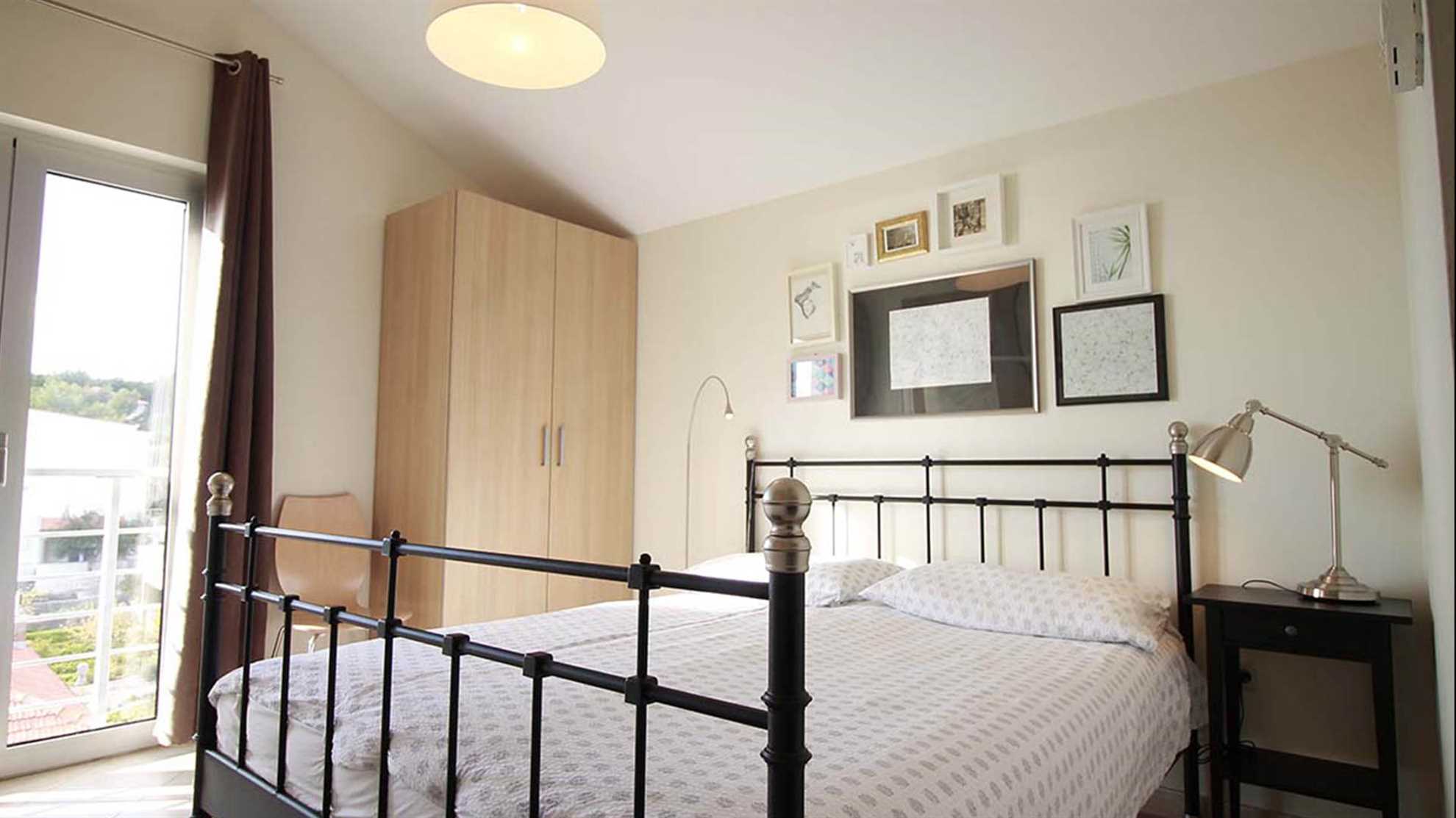 Beachside apartment Sea Star with shared pool - EOS CROATIA